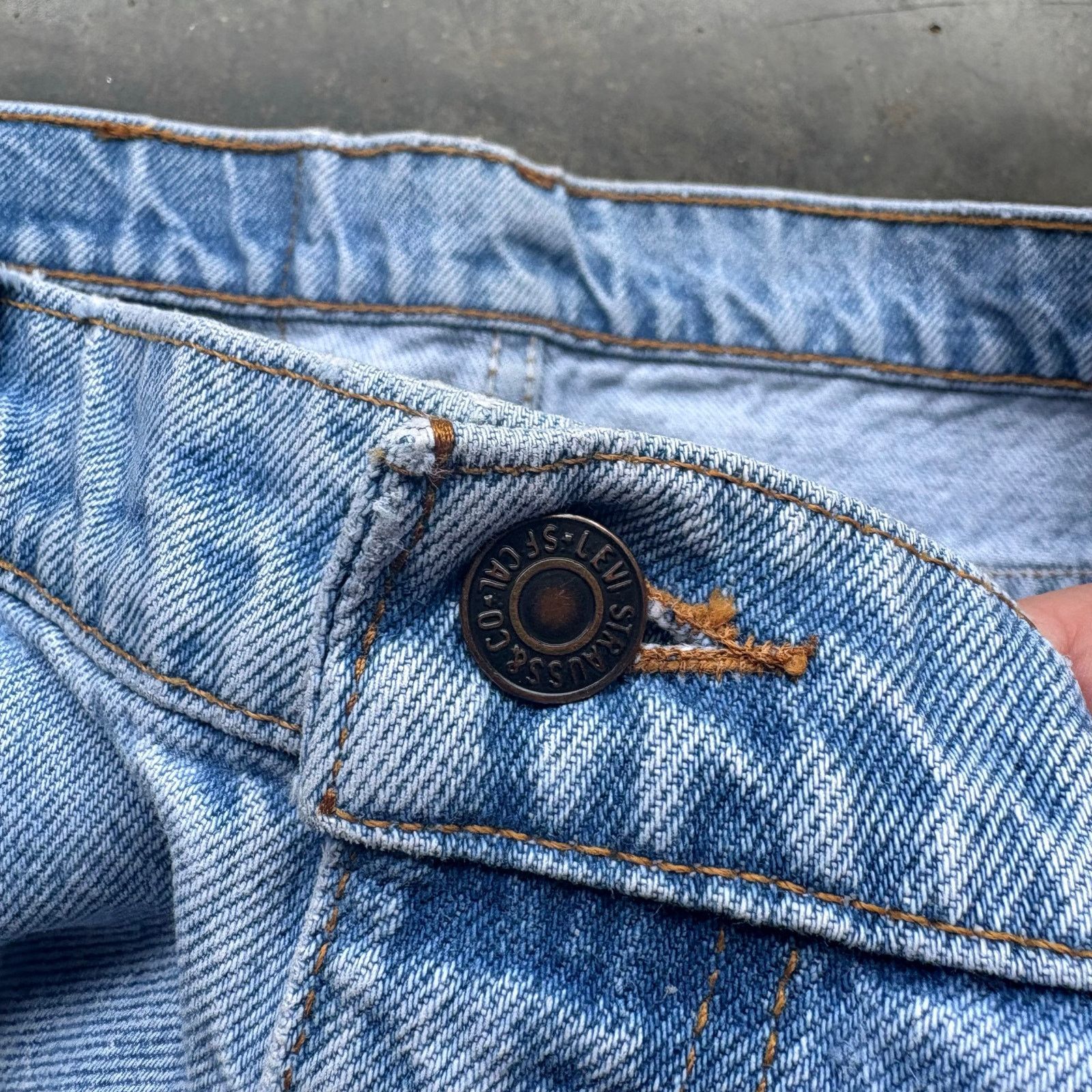 Levi's × Vintage Vintage 90s Light wash Levis Orange Tab Jorts Size US 38 / EU 54 - 4 Thumbnail