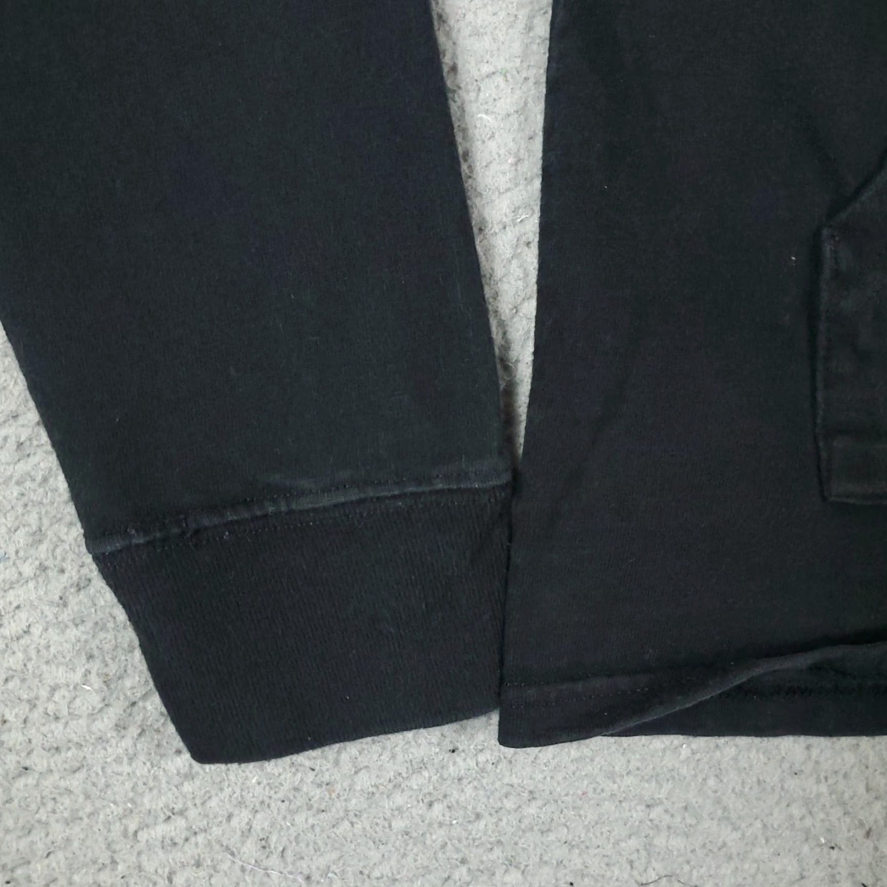 Champion VINTAGE Champion Shirt Mens Medium Black Hooded T-Shirt Regular Fit All Seasons Logo Long Sleeve Mens Size US M / EU 48-50 / 2 - 4 Thumbnail