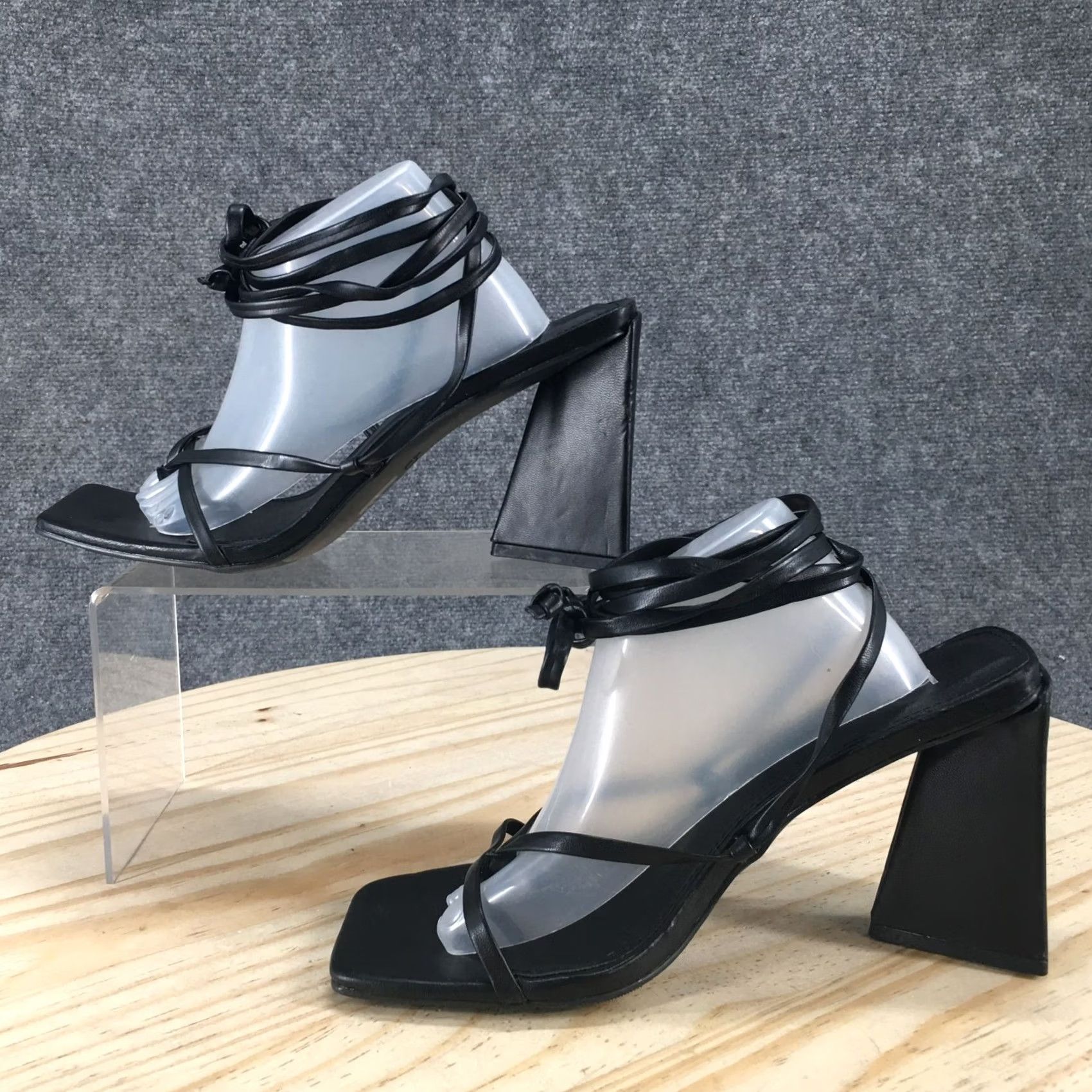Bar III Bar III Womens Sandal Alanap Chunky Strappy Black Faux Leather Casual 7.5 M NEW Size US 8 / IT 38 - 2 Thumbnail