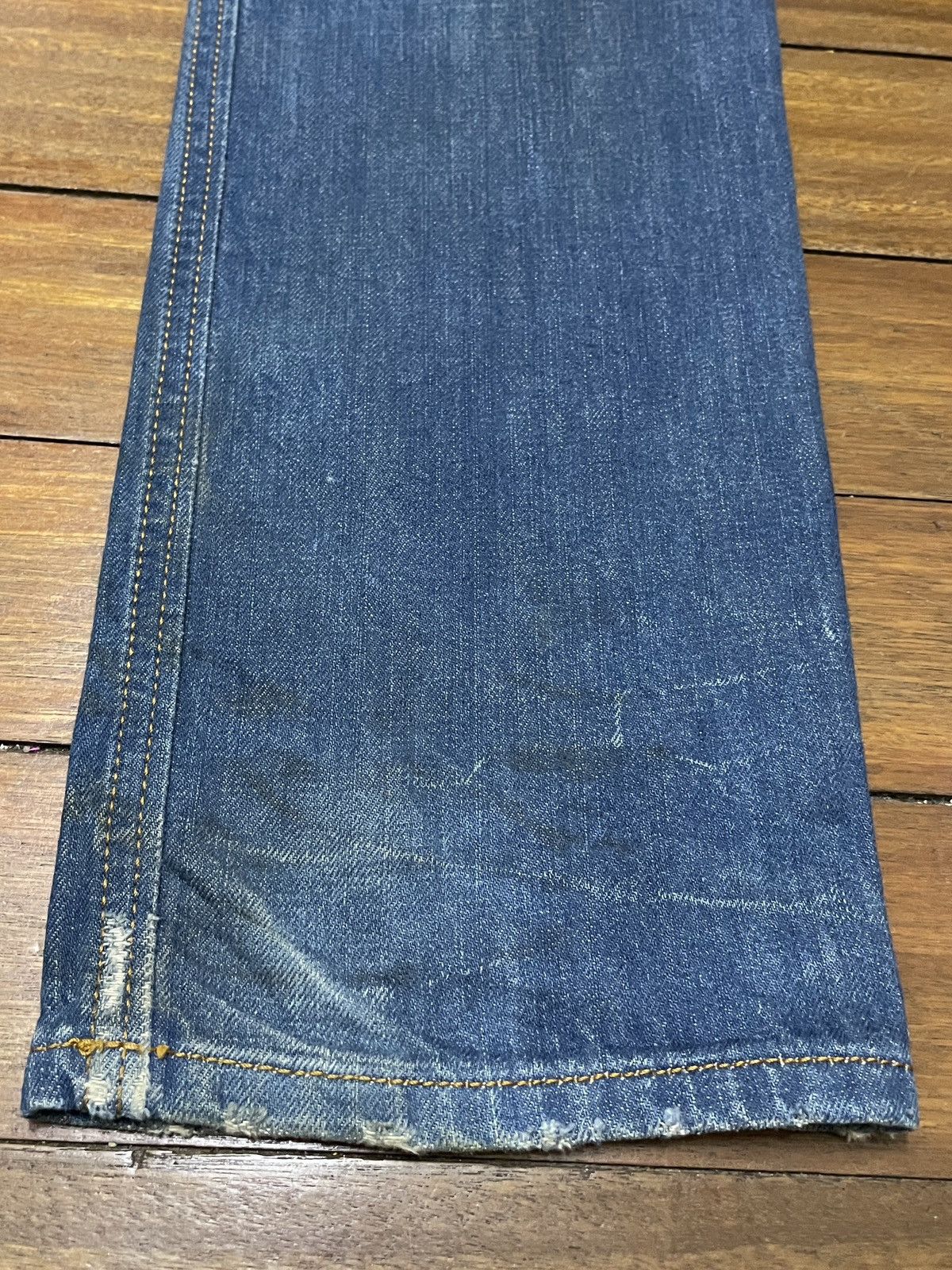 Diesel × Vintage Very Rare Design Vintage Brand Diesel Distressed Jeans 1990s Size US 29 - 8 Thumbnail