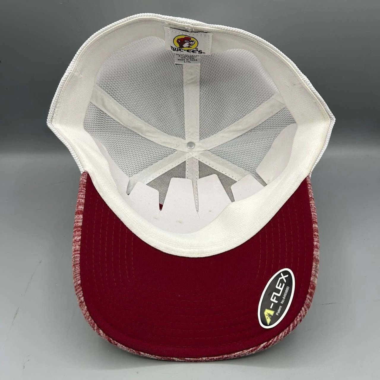 Other Buc-ee's Trucker Hat Men L-XL Embroidered Stretch Fitted Size ONE SIZE - 2 Thumbnail