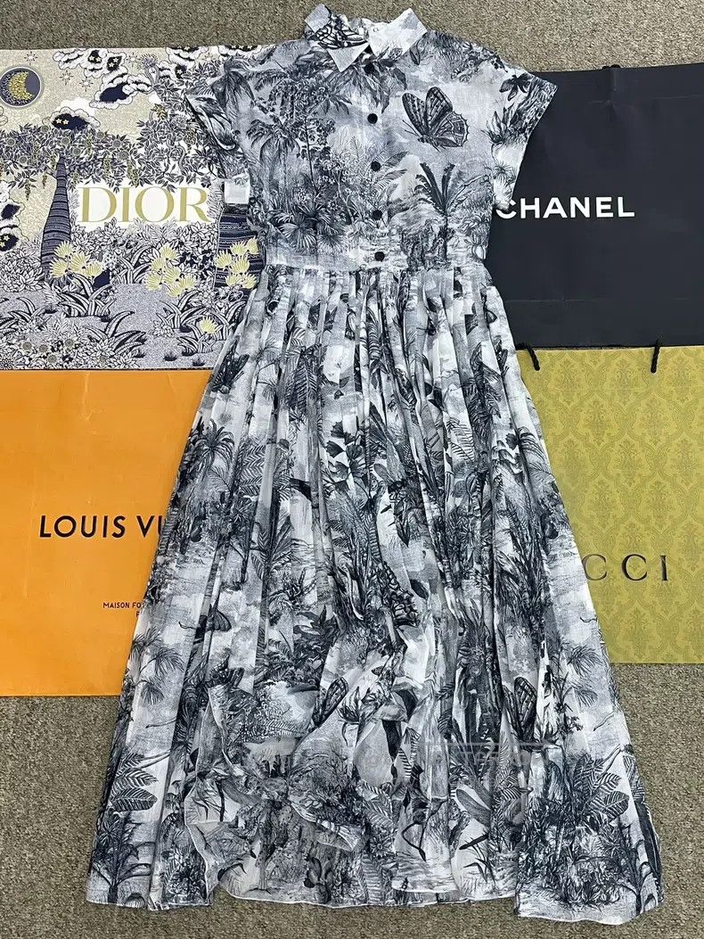 Dior Dior Printed short-sleeved long dress Size XXS / US 00 / IT 34 - 1 Thumbnail