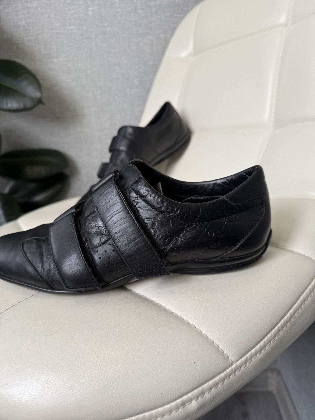 Gucci Gucci GG Guccissima Monogram Black Leather Sneakers (121830) Size US 7 / IT 37 - 4 Thumbnail