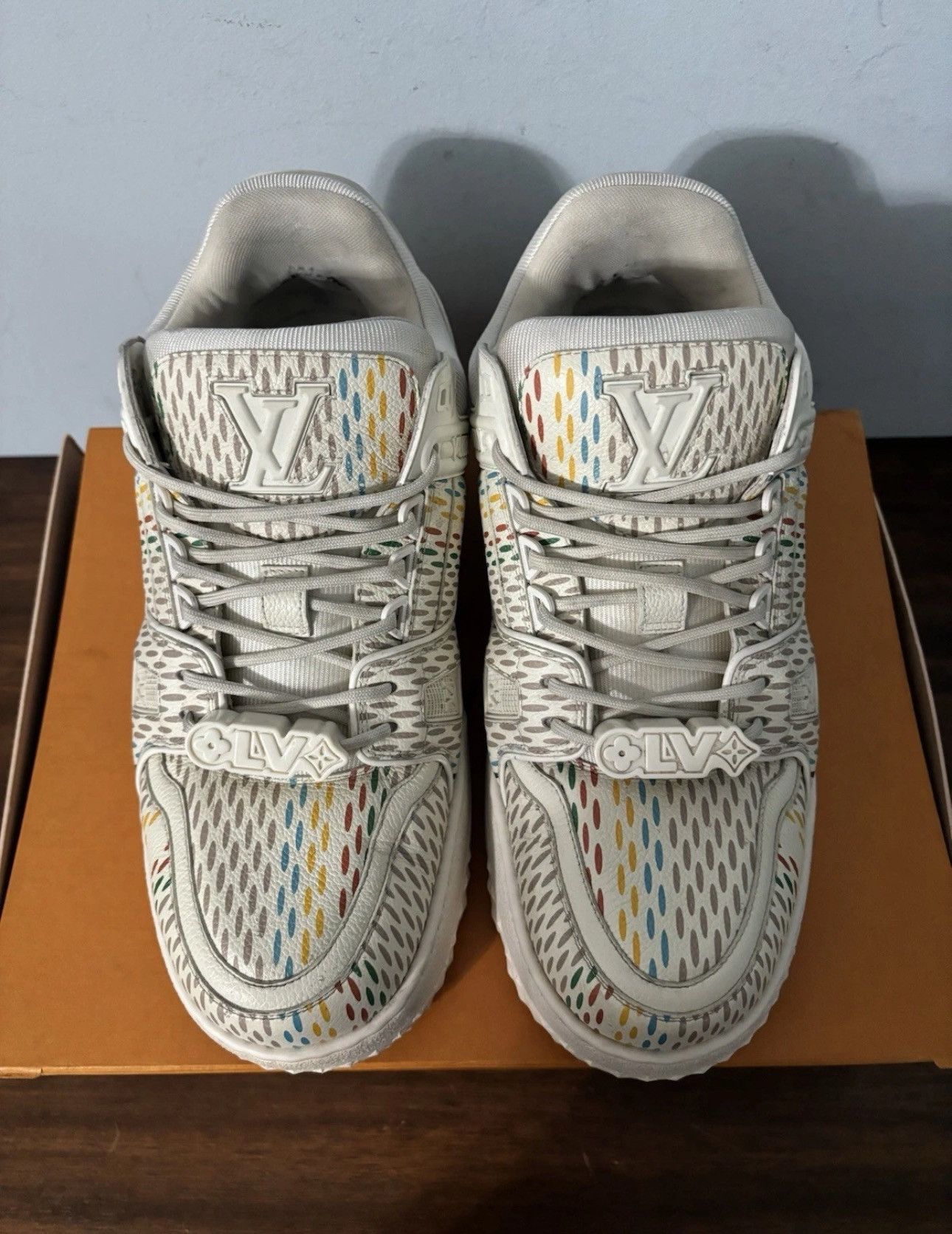 Louis Vuitton Louis Vuitton Maxi Trainer Multicolor Pharrell Size US 9 / EU 42 - 2 Thumbnail