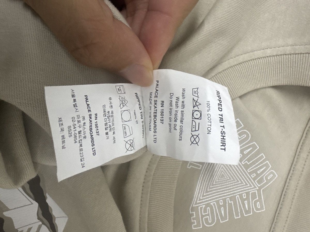 Palace PALACE TEE RIPPED TRI SHIRT 🤎 | NEGOTIABLE Size US M / EU 48-50 / 2 - 6 Thumbnail