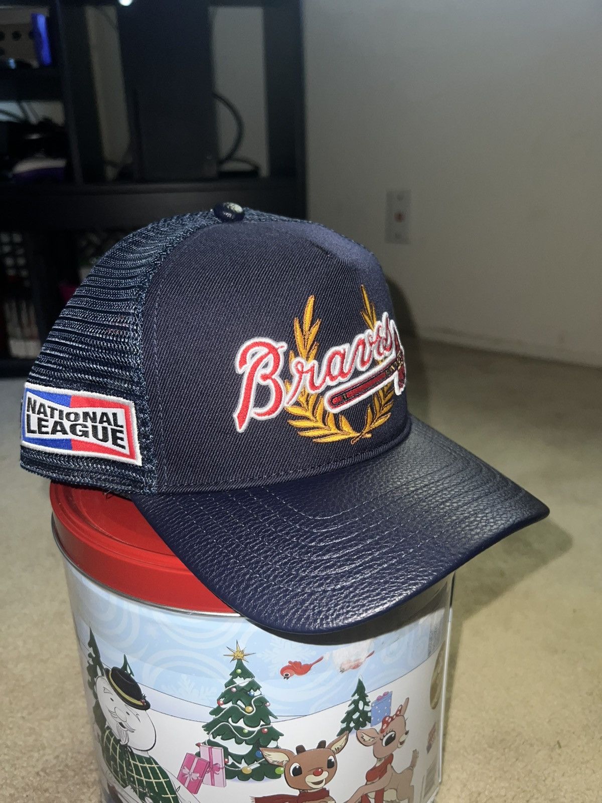 MLB NWT Pro Standard Atlanta Braves Wool Trucker Navy Size ONE SIZE - 5 Thumbnail