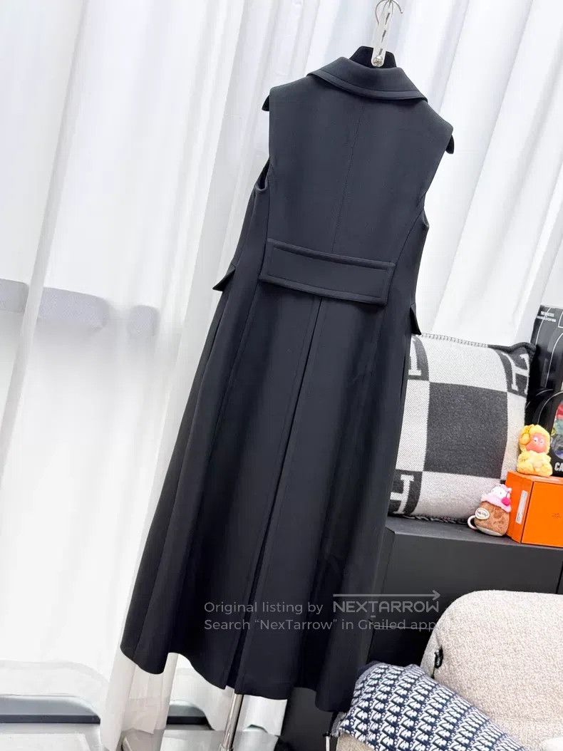 Dior Dior Wool lapel double-breasted lapel sleeveless dress Size XXS / US 00 / IT 34 - 2 Thumbnail