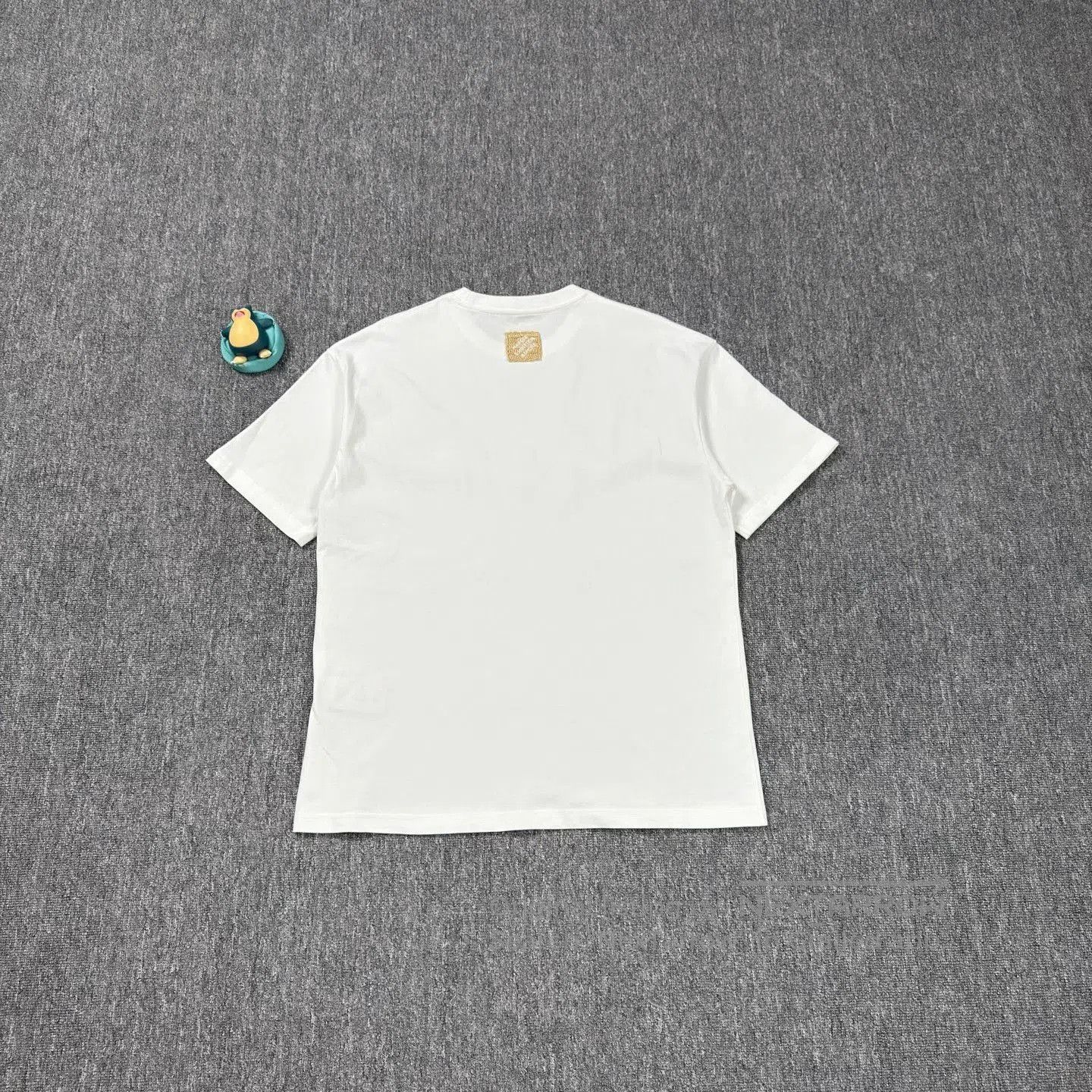 Louis Vuitton LV 25 Embroidered Cursive Slogan Tee. Size US XXL / EU 58 / 5 - 2 Thumbnail