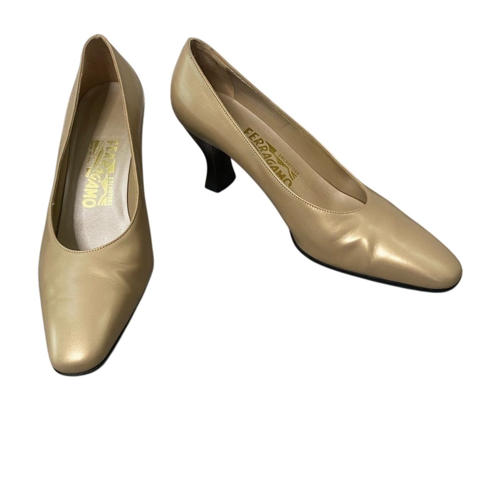 Salvatore Ferragamo Vintage Salvatore Ferragamo Beige Heels Pumps Size 7.5 Size US 7.5 / IT 37.5 - 3 Thumbnail