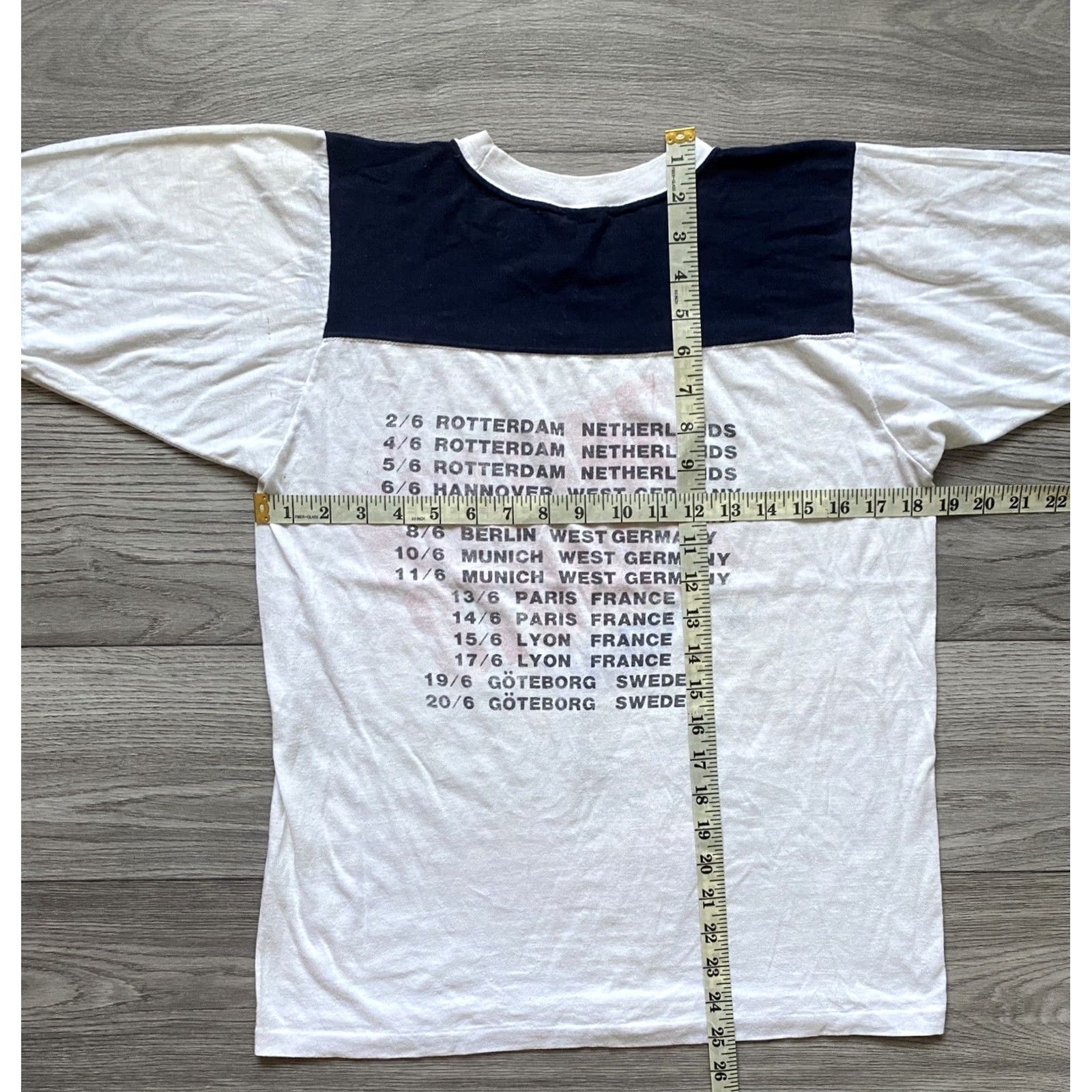 Vintage VINTAGE Rolling Stones T-Shirt Europe 1982 Concert Tour Medium White Men Band M Shirt Size US M / EU 48-50 / 2 - 3 Thumbnail