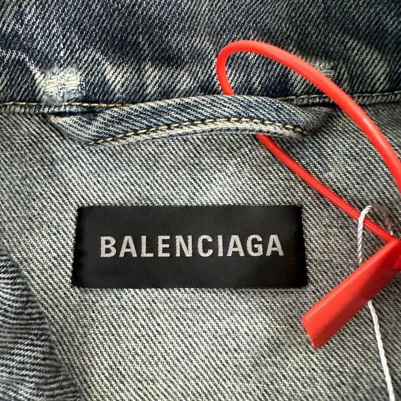 Balenciaga Balenciaga Denim Jacket With Mud Dyed Effect. Size US L / EU 52-54 / 3 - 7 Thumbnail