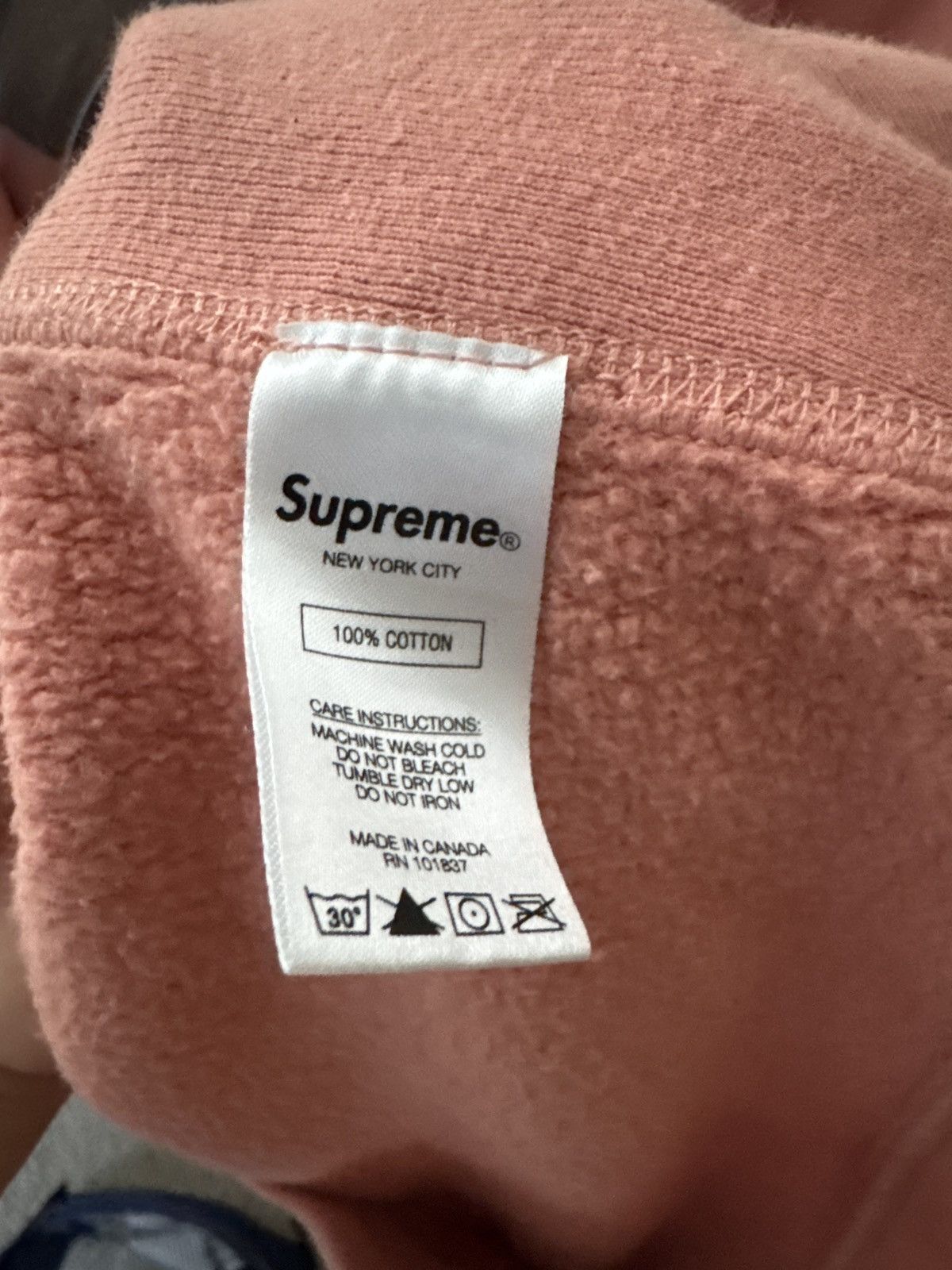 Supreme Supreme small box logo Size US L / EU 52-54 / 3 - 5 Thumbnail