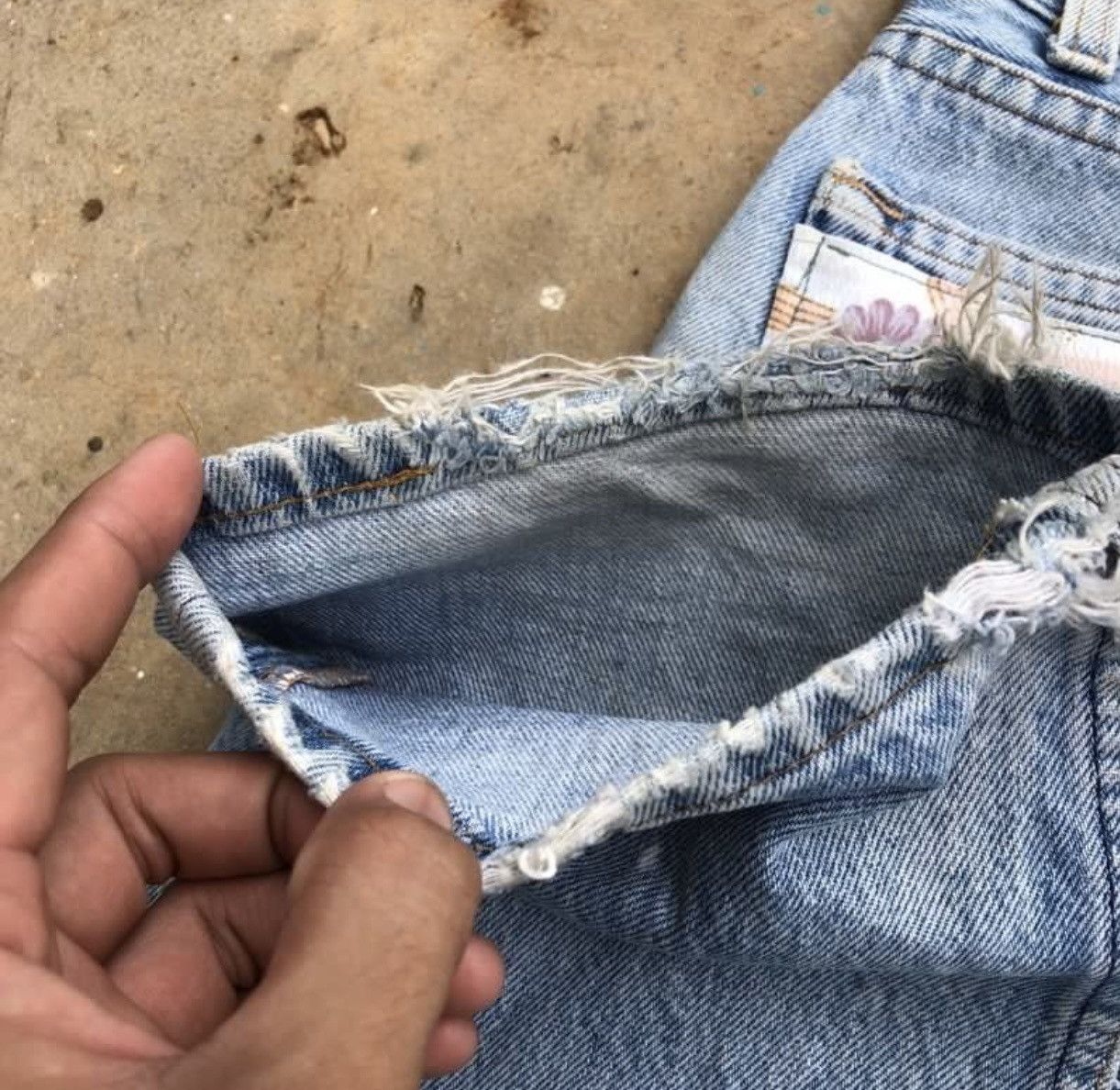 Levi's DESTROY VINTAGE 80 LEVIS 501 fly button distressed REWORK B1 Size US 31 - 10 Thumbnail