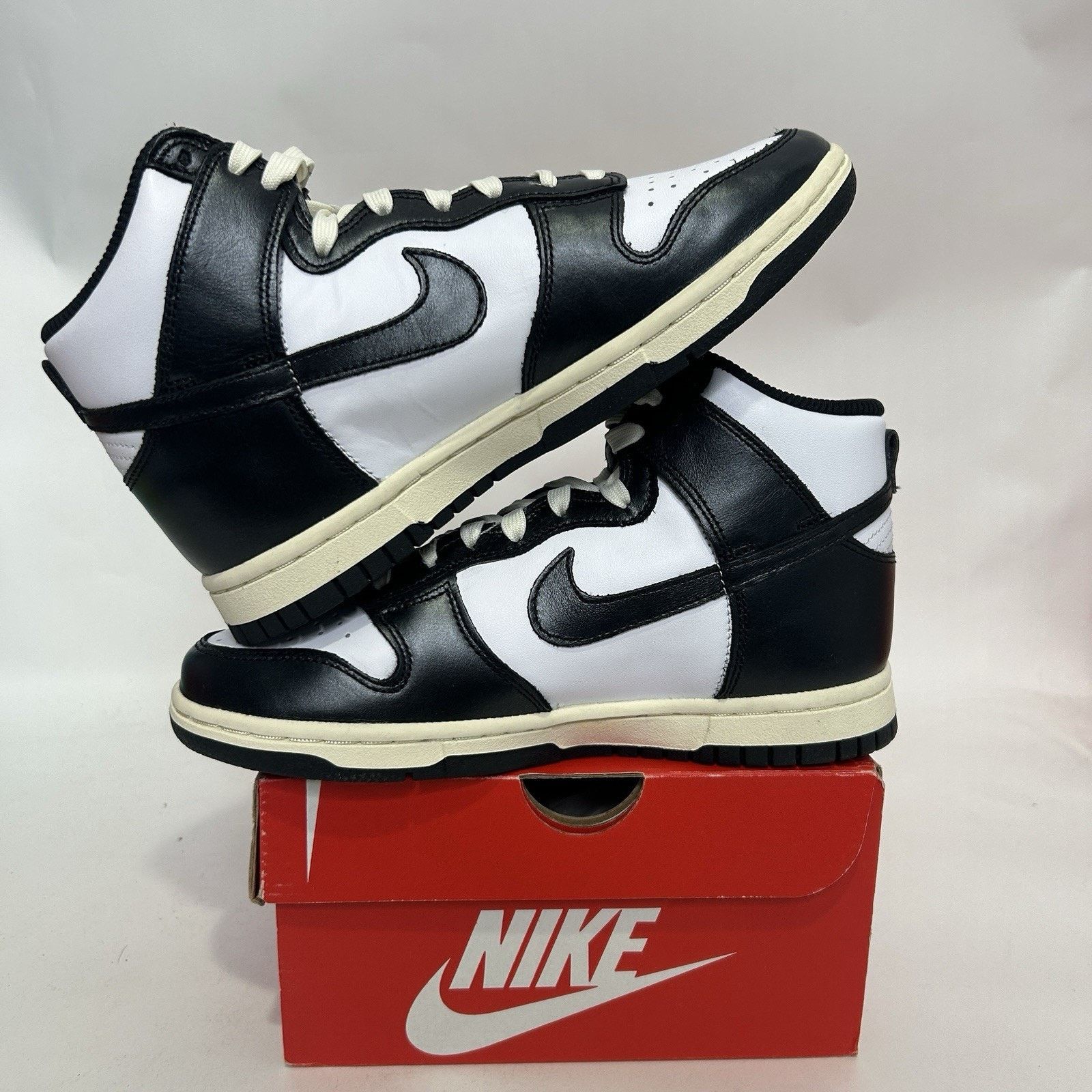Nike Nike Dunk High PRM WMNS “Vintage Panda” DQ8581-100 Size US 6 / IT 36 - 3 Thumbnail