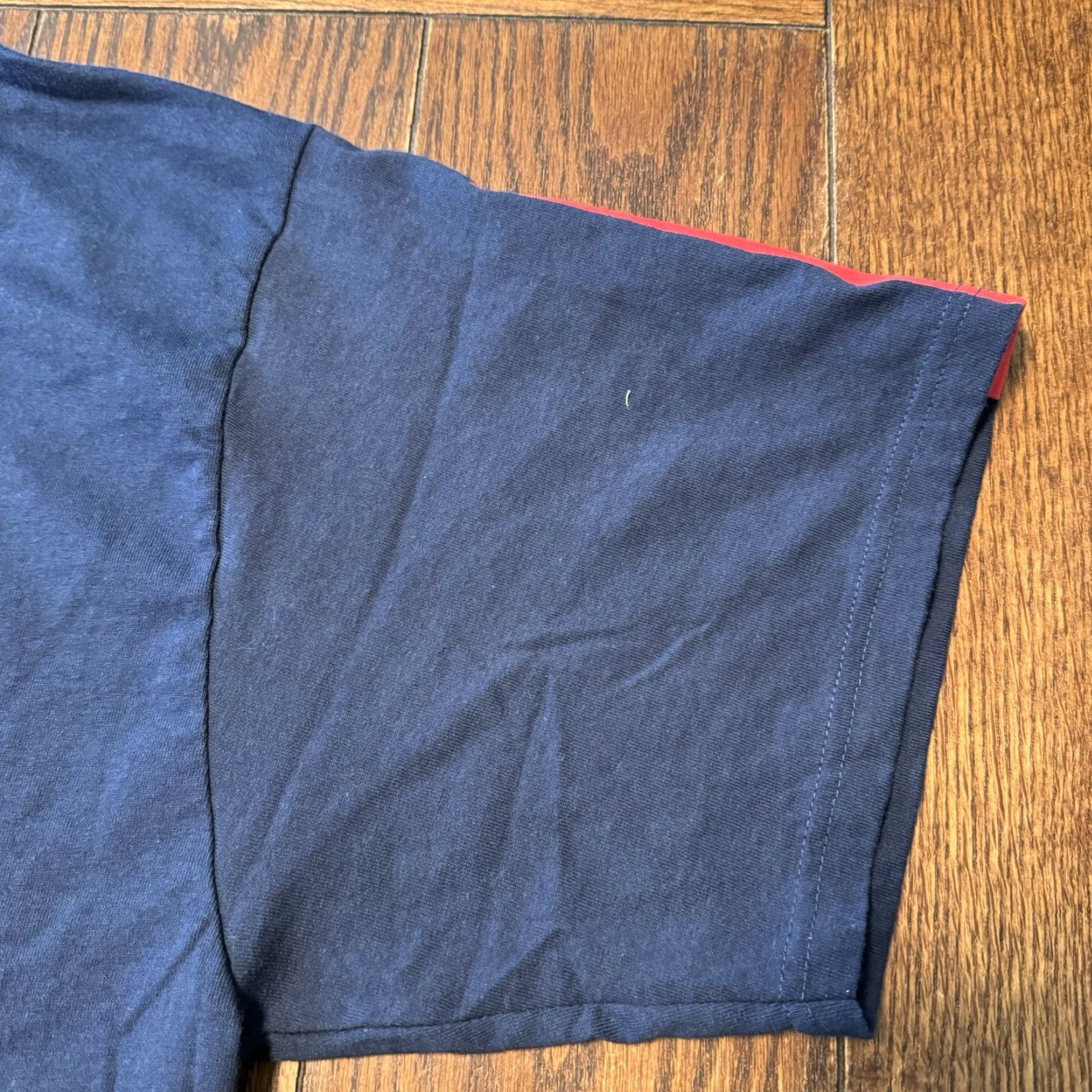 Nike VINTAGE Nike USA T Shirt XL Mens 90s Red White Blue Logo Cotton Short Sleeve Regular Knit Blue Size US XL / EU 56 / 4 - 5 Thumbnail