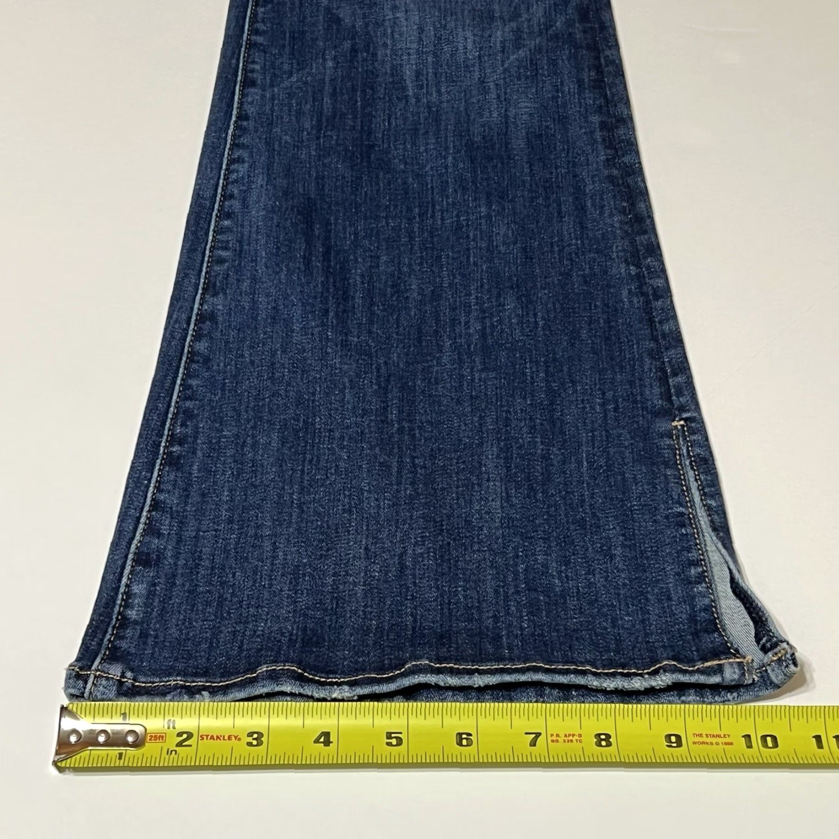 American Eagle Outfitters American Eagle Outfitters Jeans Womens 4 Short Flared Denim Stretch High Rise 27in Inseam Blue 26in Waist Slim Regular Pockets Logo Split Hem Size 27" / US 4 / IT 40 - 7 Thumbnail