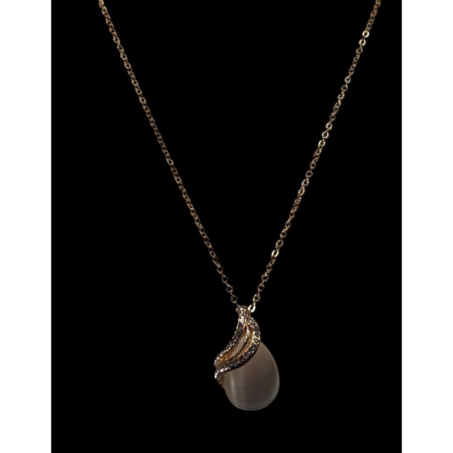 Other Elegant White Cateye Teardrop Pendant Necklace Size ONE SIZE - 8 Thumbnail