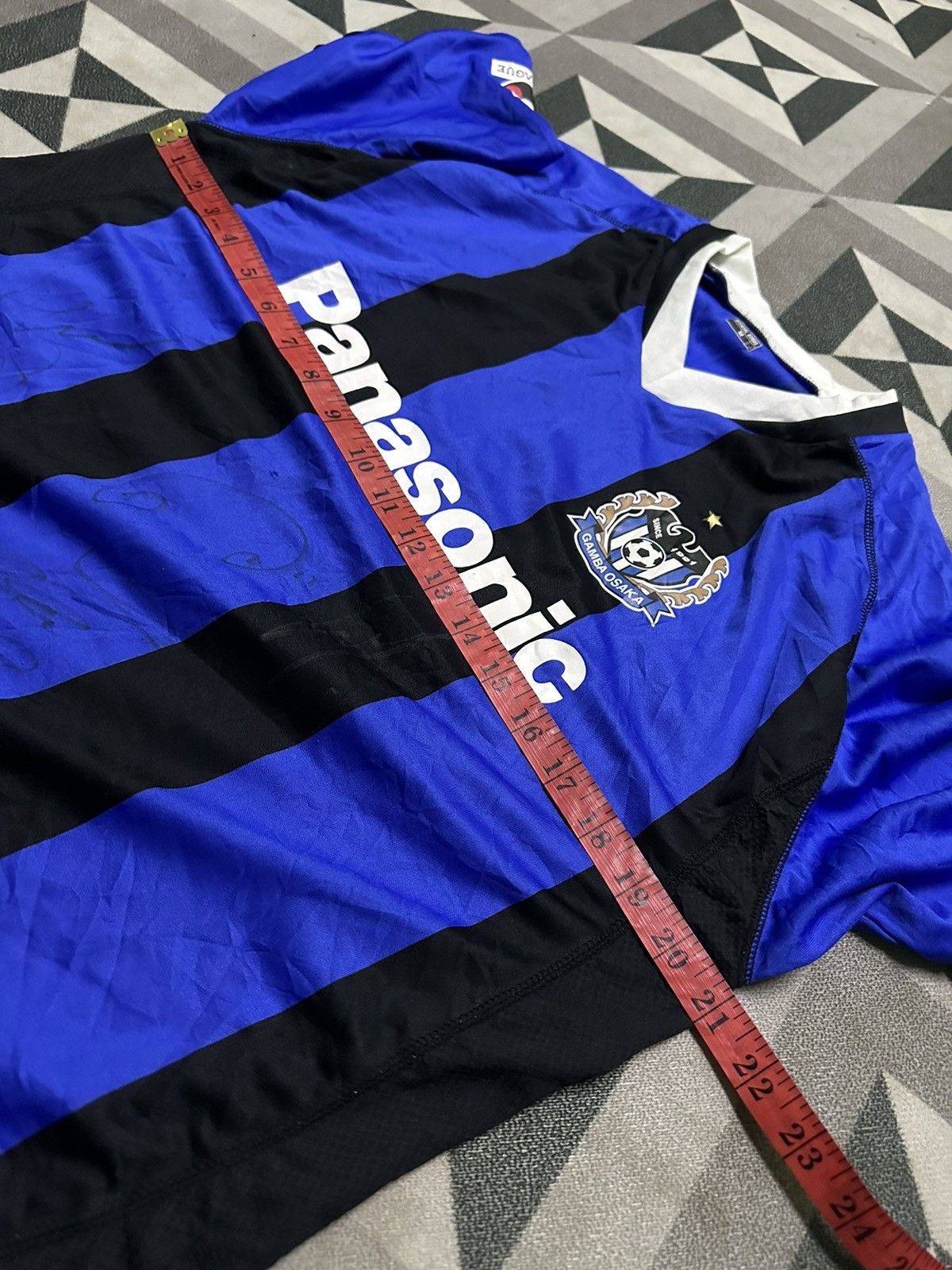 Vintage Japan football club gamba osaka jersey sponsor by panasonic Size US L / EU 52-54 / 3 - 7 Thumbnail