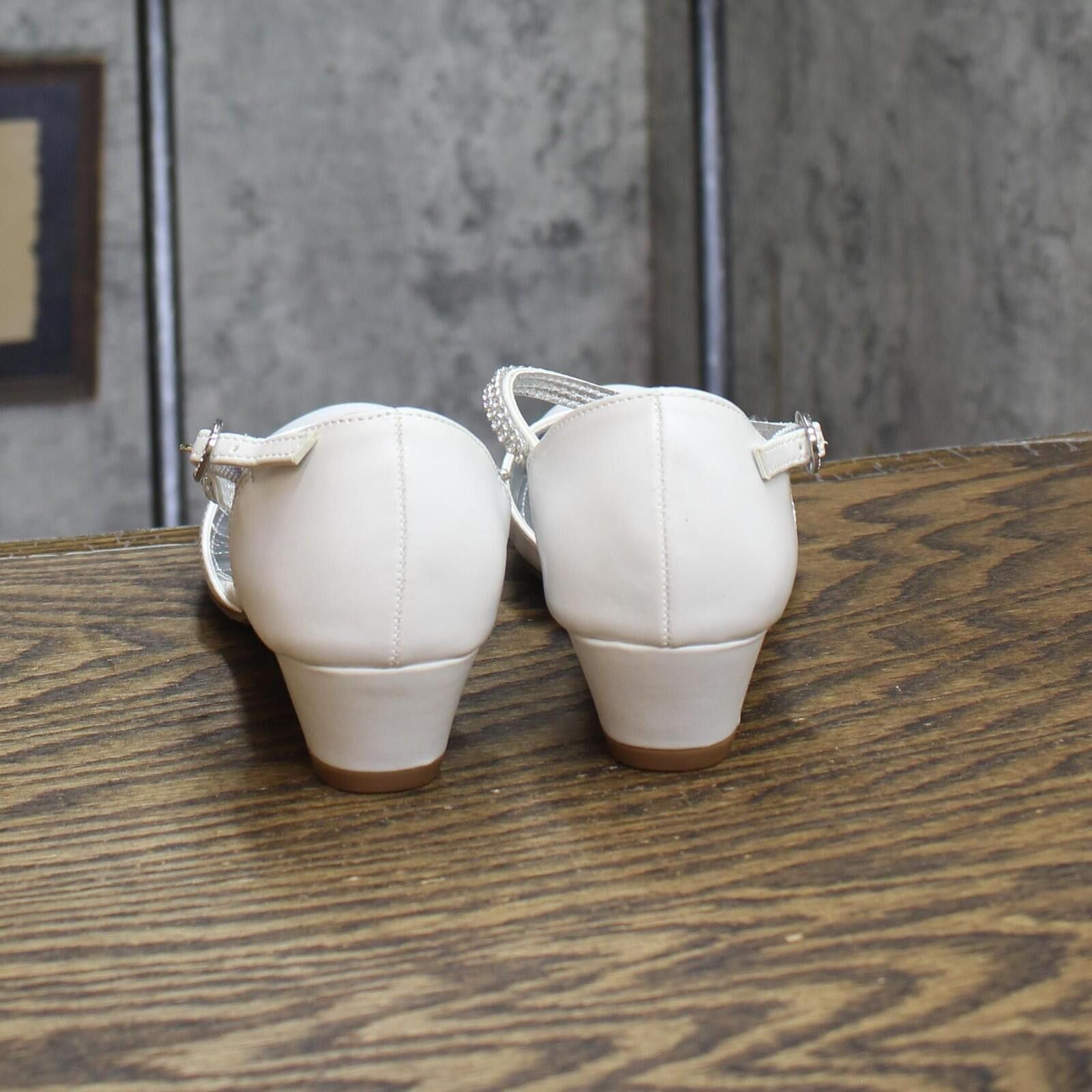 If Six Was Nine Nina Girls Cera Low Embellished Pump Heels Cera White 3 Size US 5 / EU 37 - 4 Thumbnail