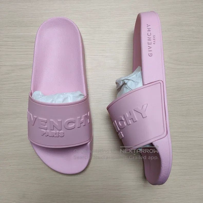 Givenchy Givenchy Paris Women's Logo Flat Casual Fashion Size US 5.5 / EU 38 - 8 Thumbnail