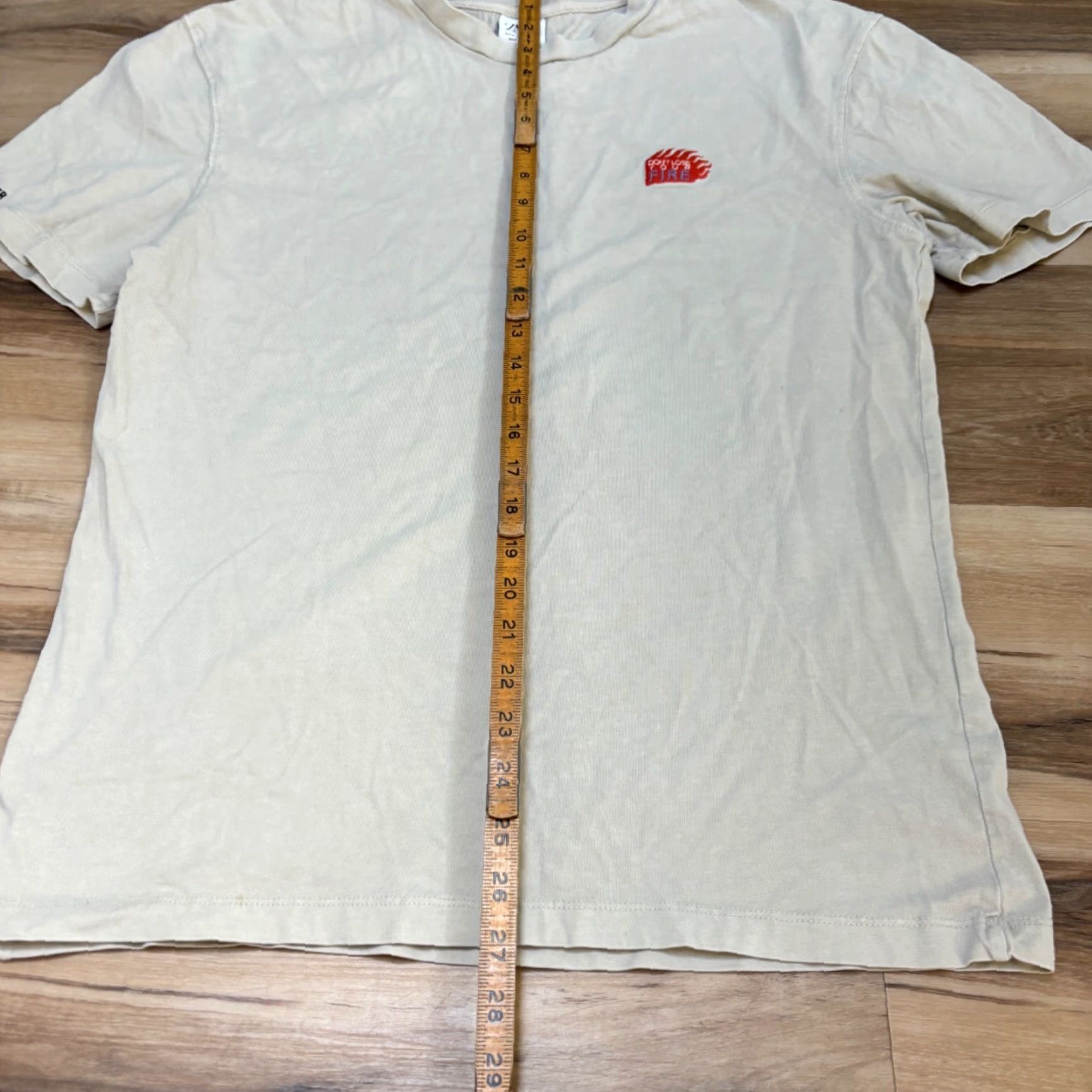 Zara ZARA T Shirt Mens Medium Crew Neck Tonal Logo USA Beige Cotton Short Sleeve Basic Tee USA Mens (Regular) Size US M / EU 48-50 / 2 - 7 Thumbnail