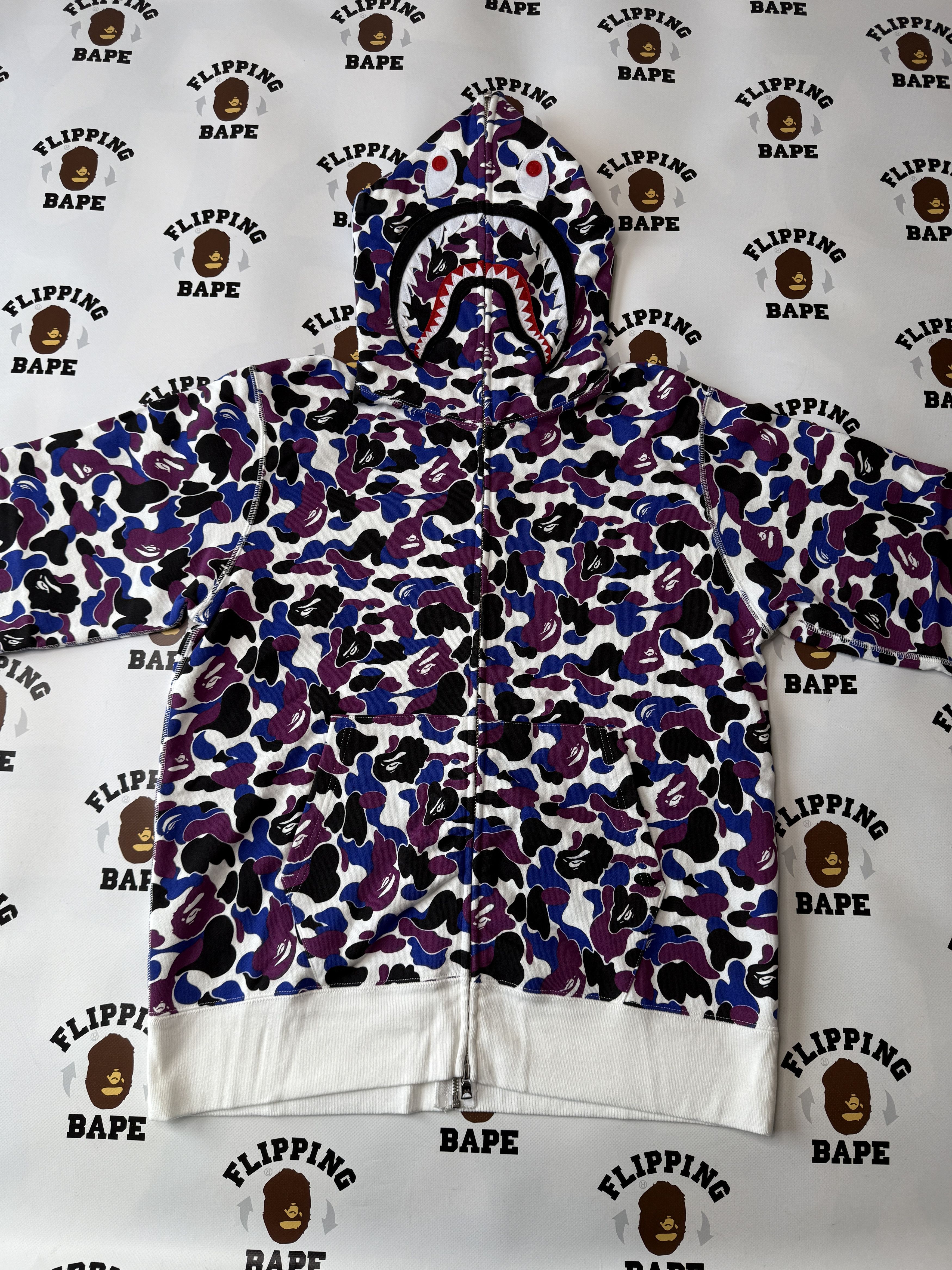 Bape BAPE STORE HONG KONG SEPARATE SHARK FULL ZIP HOODIE Size US L / EU 52-54 / 3 - 10 Thumbnail
