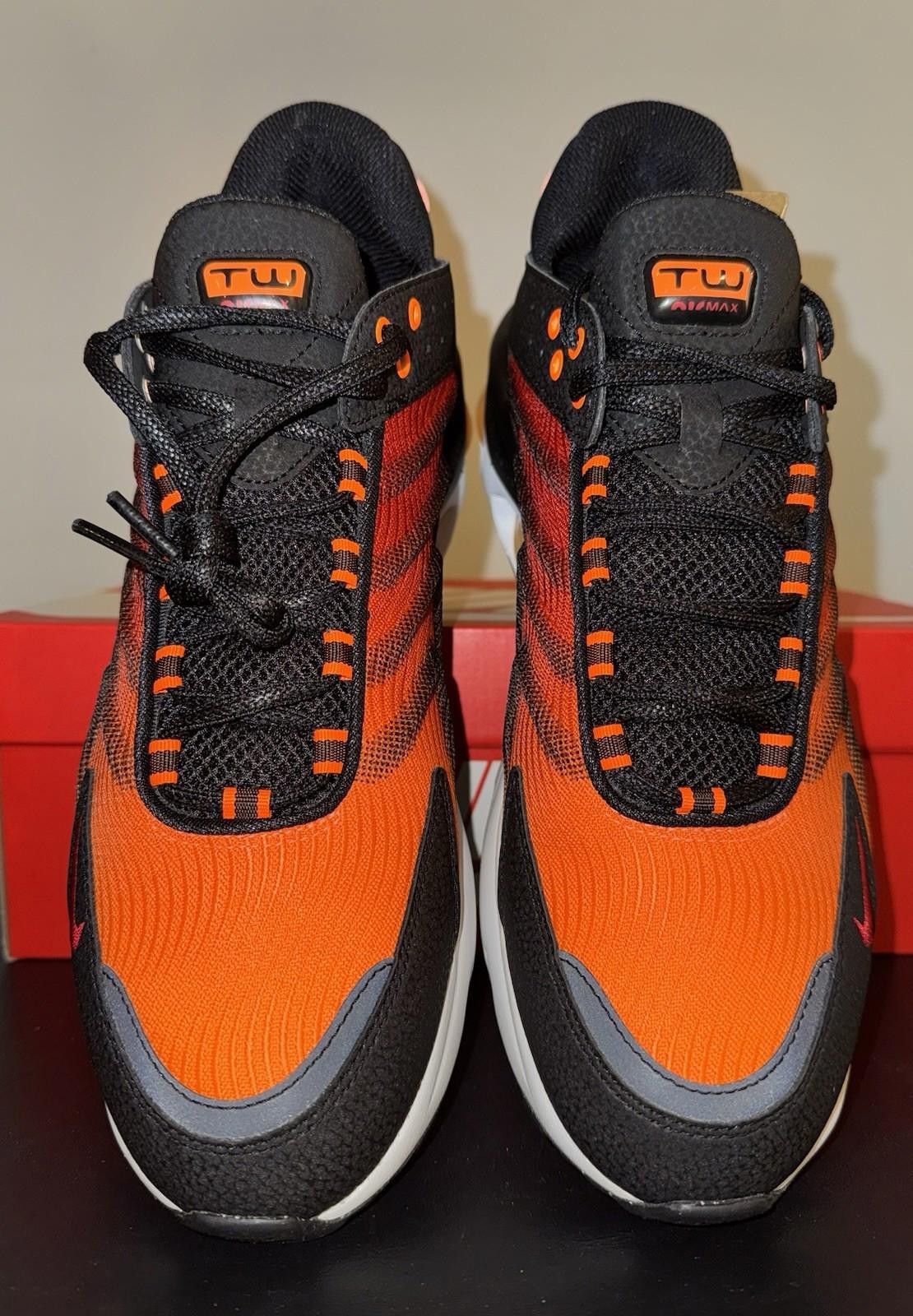 Nike Nike Air Max TW SE Orange Summit White Black Size 10.5 Size US 10.5 / EU 43-44 - 4 Thumbnail