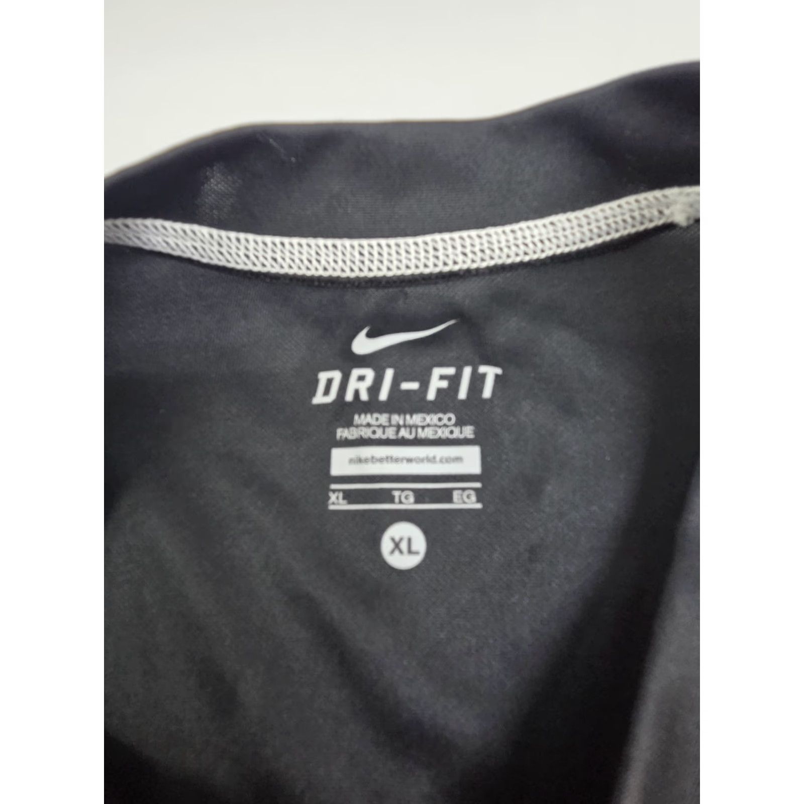 Nike Nike Dri-Fit Mens Short Sleeve Crew Neck T-Shirt Black/White XL Logo Athletic Activewear Shirt Size US XL / EU 56 / 4 - 3 Thumbnail