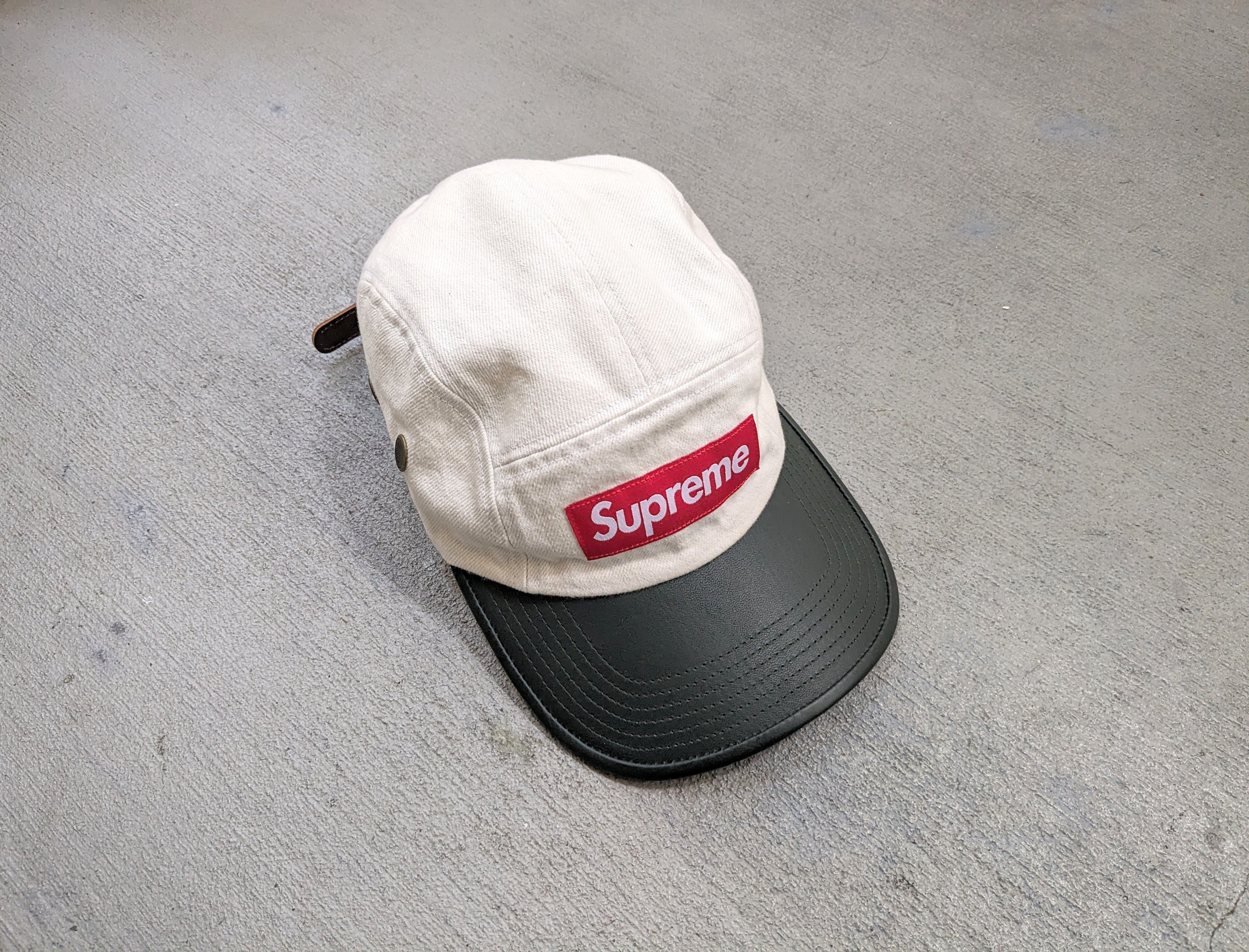 Supreme Supreme Two Tone Leather 5 Panel Camp Cap White