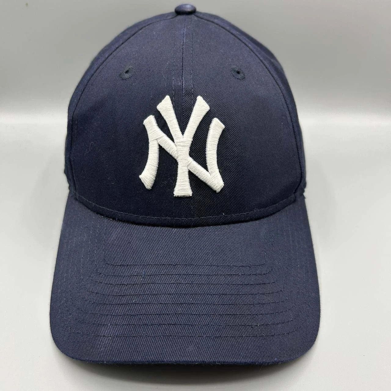 MLB New York Yankees Hat Men Embroidered MLB Strap Back Size ONE SIZE - 1 Thumbnail