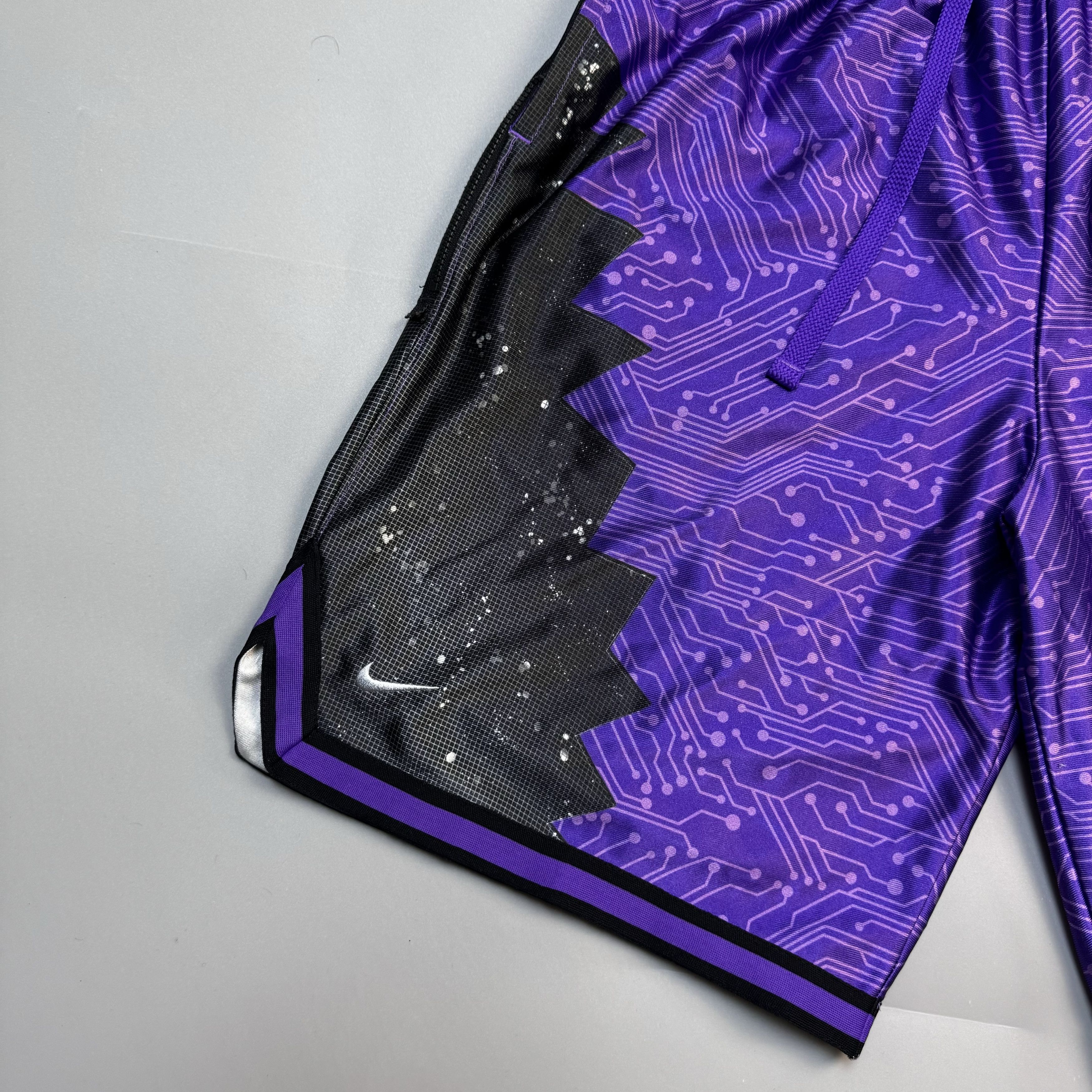 NBA NIKE LEBRON X SPACE JAM GOON SQUAD BASKETBALL SHORTS Size US 32 / EU 48 - 10 Thumbnail