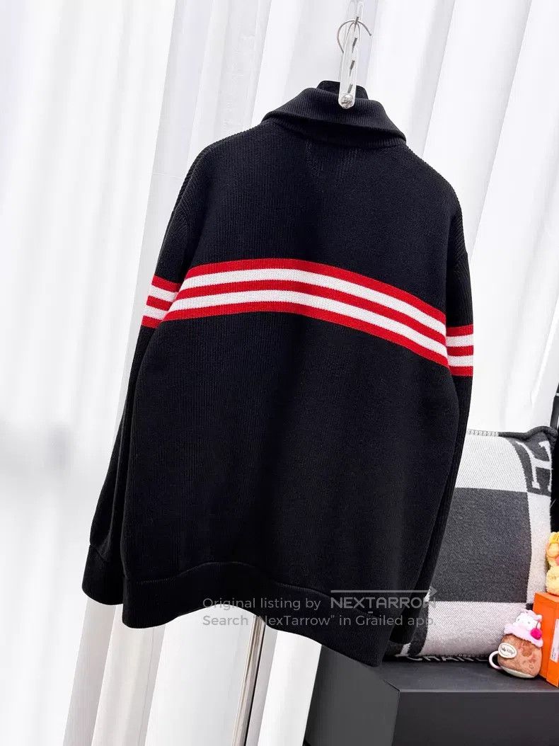 Chanel Chanel Red and white striped zipper long-sleeved knitted c Size M / US 6-8 / IT 42-44 - 3 Thumbnail