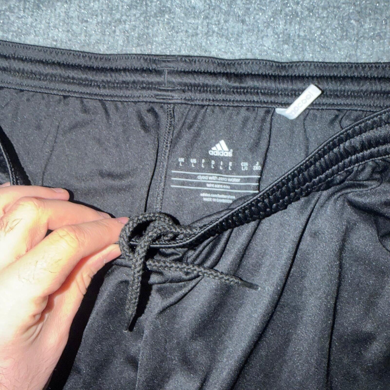 Adidas Adidas Black Athletic Shorts Mens LG Vtg y2k 90s Rare Size US 34 / EU 50 - 3 Thumbnail