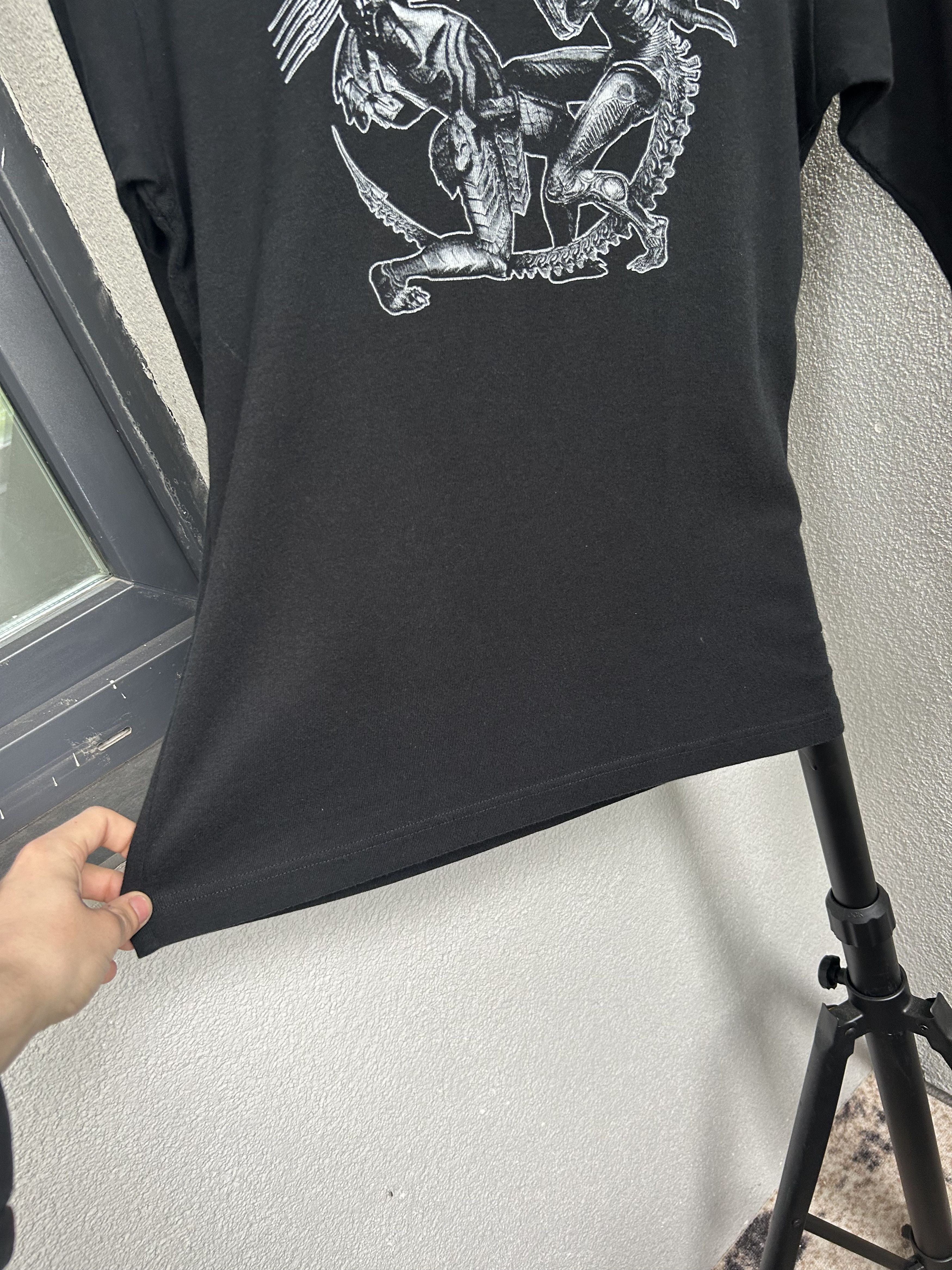 Vintage Vintage 2005 Alien vs Predator Movie Long Sleeve Shirt Size US M / EU 48-50 / 2 - 3 Thumbnail