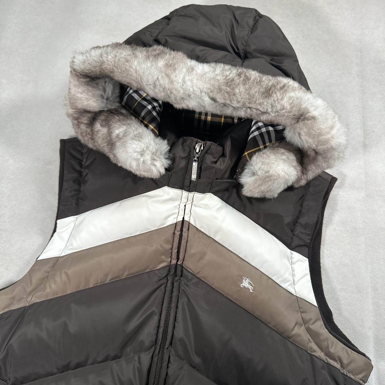 Burberry 00’s Burberry Black Label Fur Down Vest / Gilet Size US M / EU 48-50 / 2 - 4 Thumbnail