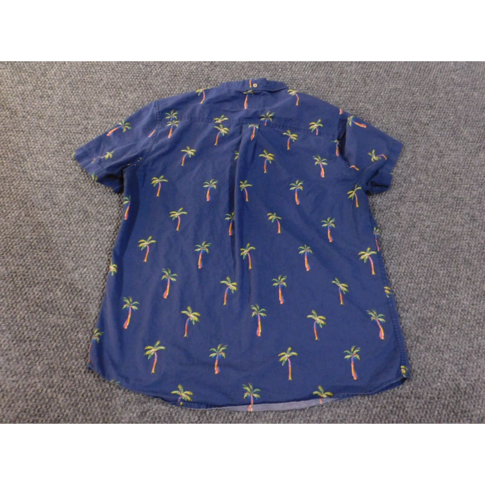 Chubbies chubbies Shirt Large Mens Blue Palm Trees Button-Up Vacation Casual Short Sleeve Size US L / EU 52-54 / 3 - 7 Thumbnail