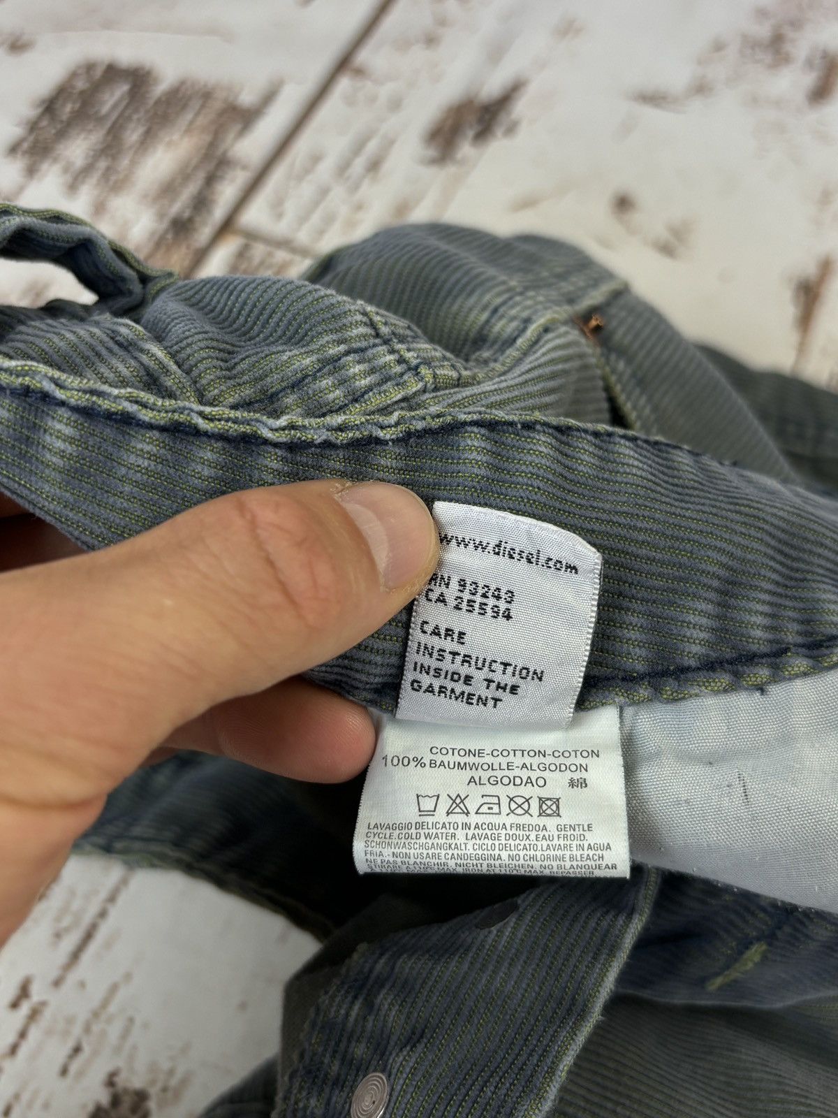 Diesel Diesel Avant Garde Vintage Corduroy Pants Size US 34 / EU 50 - 15 Thumbnail