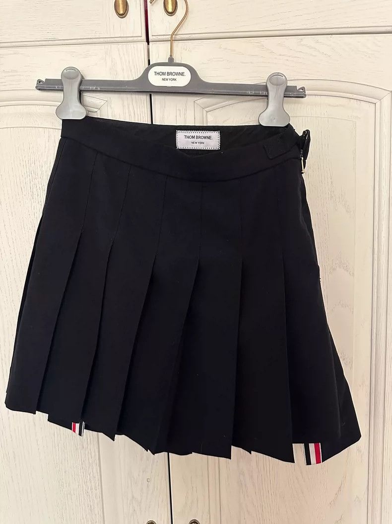 Thom Browne Thom Browne Pleated Skirt Size 38 Deep Blue - dmc Size US 38 / EU 54 - 1 Thumbnail