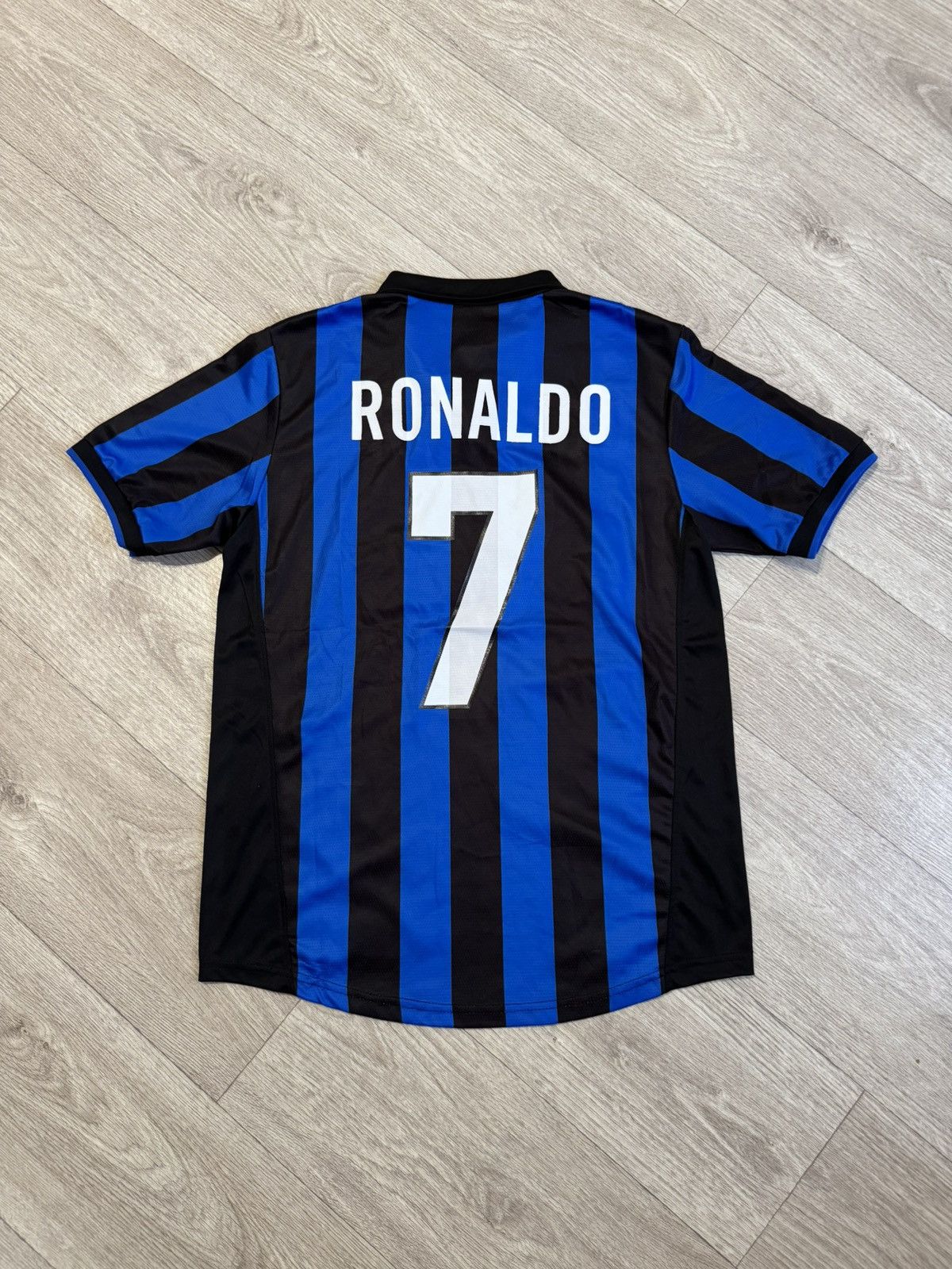 Nike 🔷Vintage Nike Inter Milan Ronaldo #7 1998/99 Soccer jersey🔷 Size US M / EU 48-50 / 2 - 6 Thumbnail