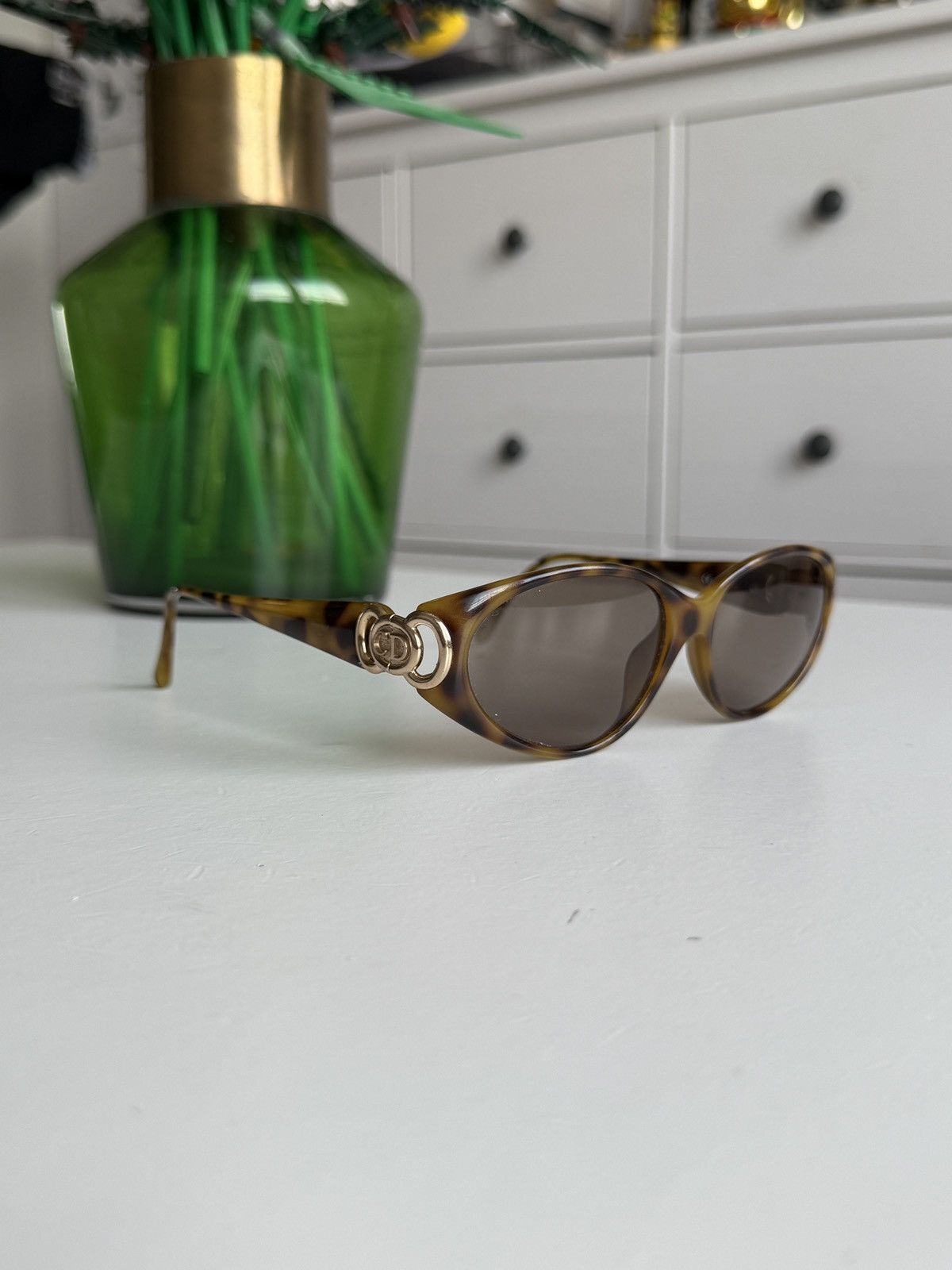 Dior Vintage 90s Christian Dior oval sunglasses old money luxury Size ONE SIZE - 1 Thumbnail