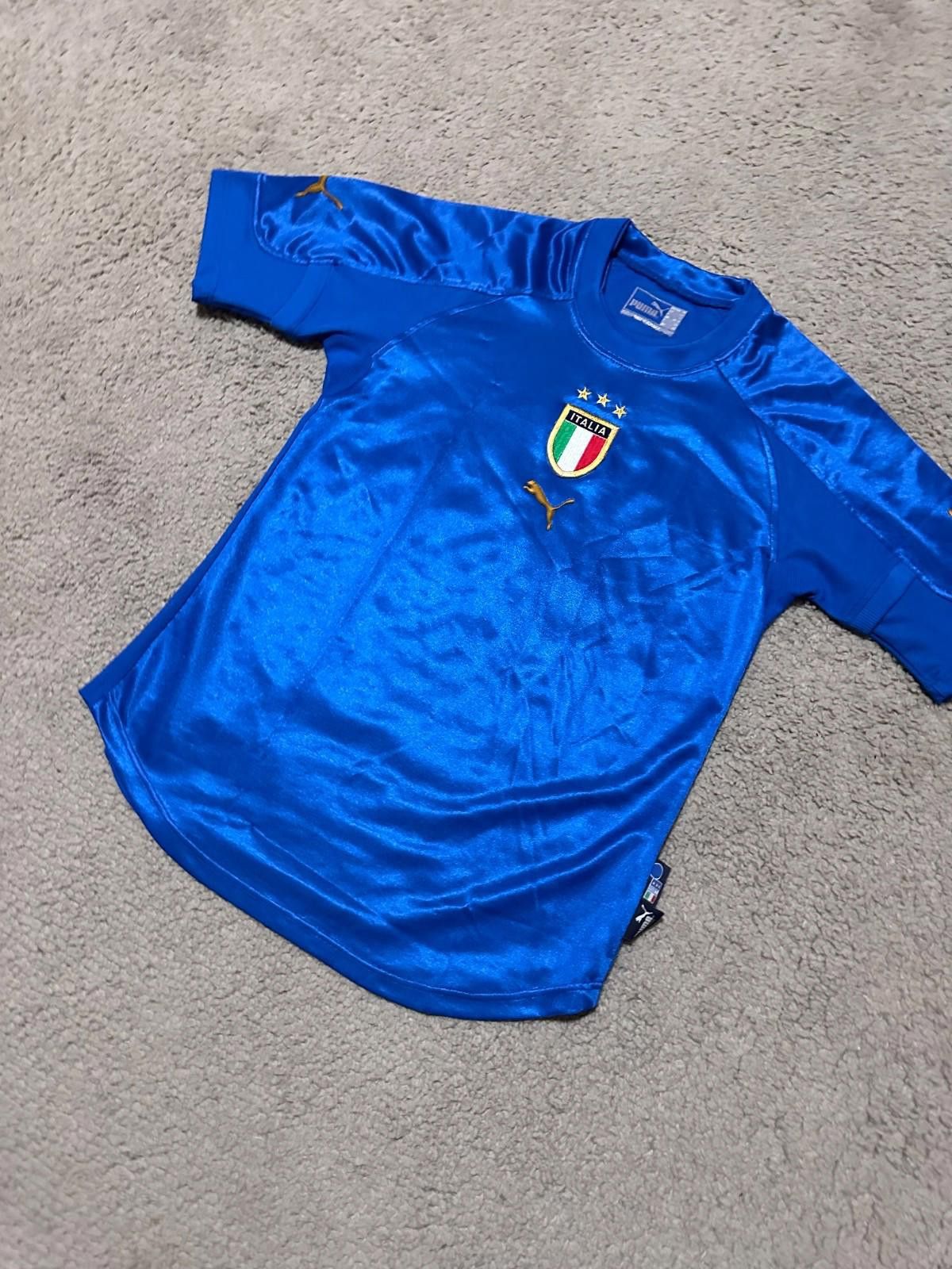 Puma Vintage Puma Italy 2004 Home Soccer Jersey Size XS Size US XS / EU 42 / 0 - 2 Thumbnail