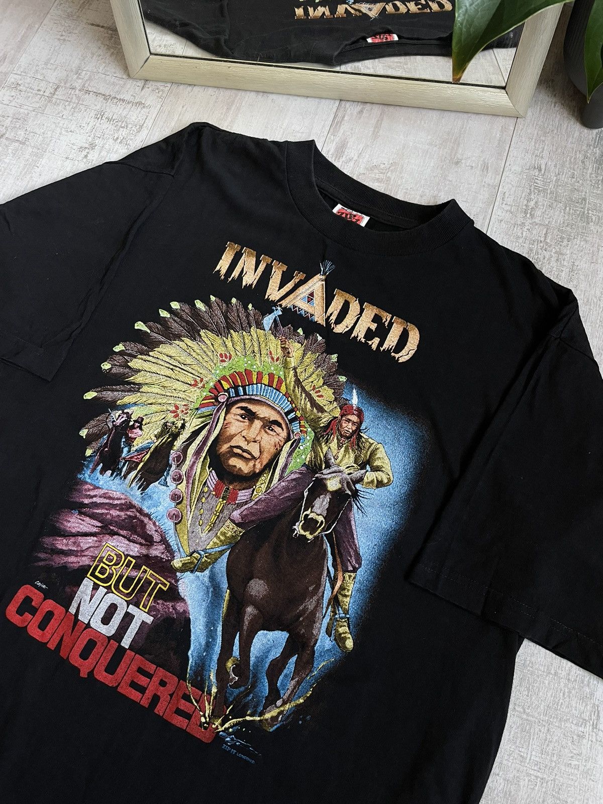 Vintage Vintage 90’s Zip It London Indian T-Shirt Western RARE Size US XL / EU 56 / 4 - 2 Thumbnail