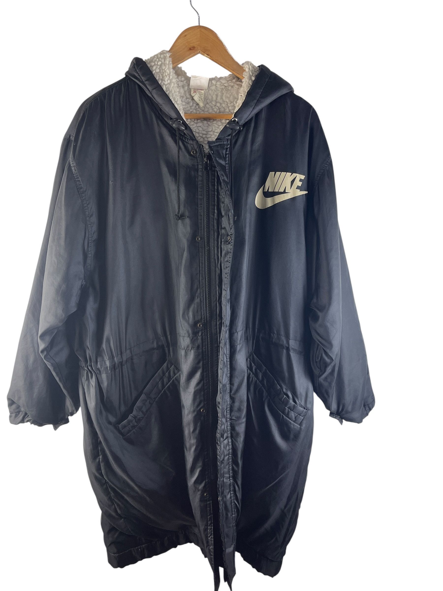 Nike Nike Sherpa Lined Bench Coat Swoosh Back Hoodie Jacket Size US M / EU 48-50 / 2 - 15 Thumbnail