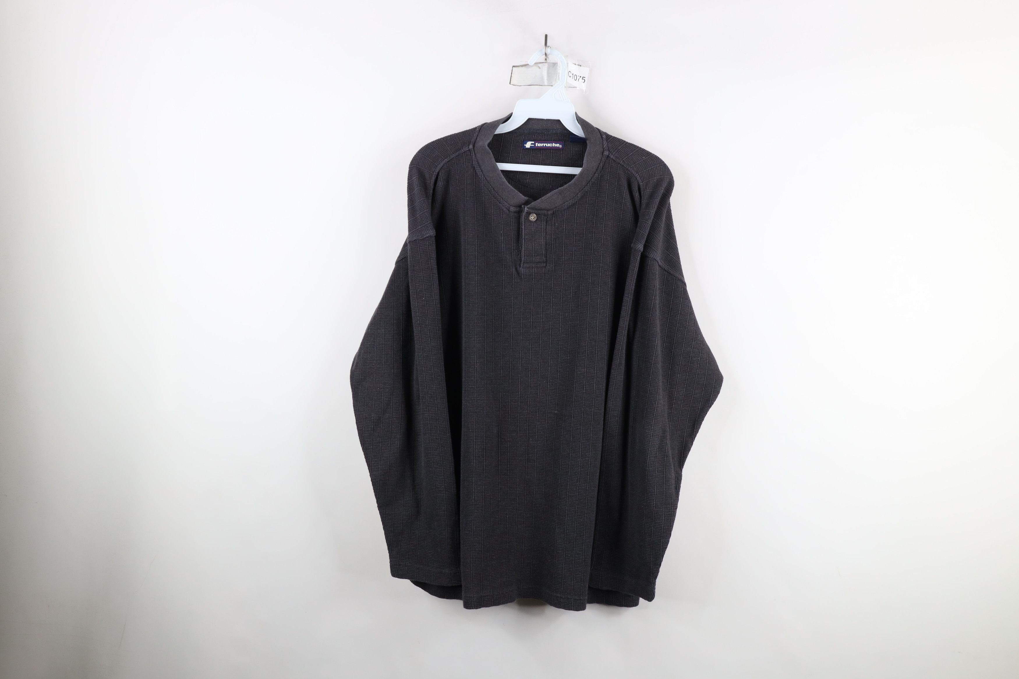 Vintage Vintage 90s Streetwear Ribbed Knit Henley T-Shirt Gray Size US L / EU 52-54 / 3 - 1 Thumbnail