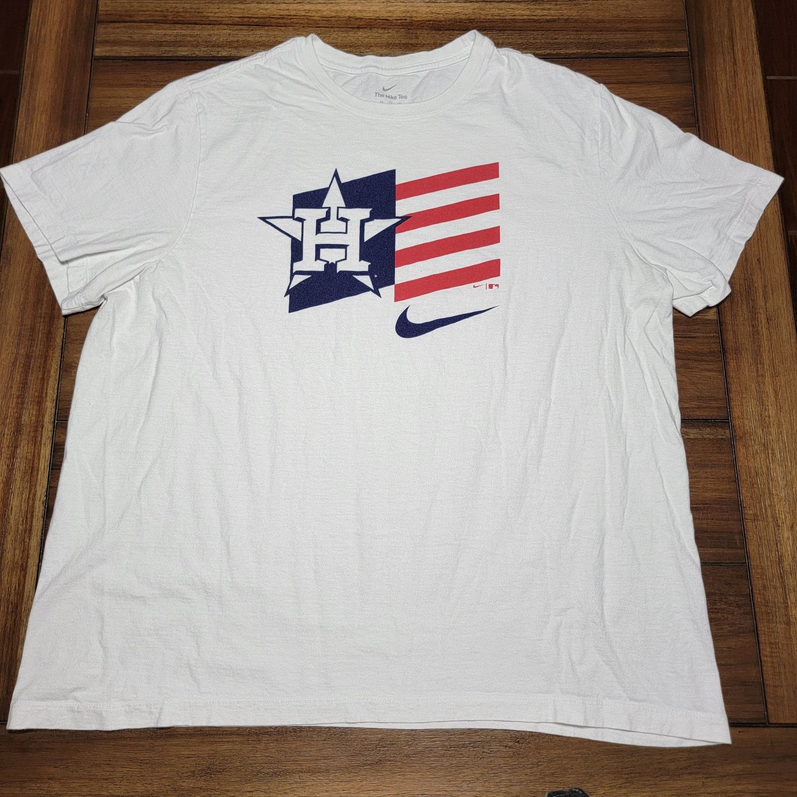 Nike Nike White Unisex Tee Houston Astros American Flag -Size XXL Size US XXL / EU 58 / 5 - 1 Thumbnail