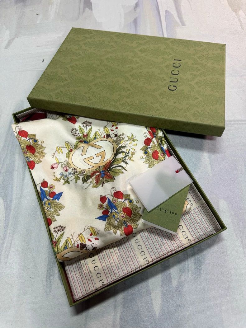 Gucci Gucci Flower double-sided silk 100th anniversary limited e Size ONE SIZE - 3 Thumbnail