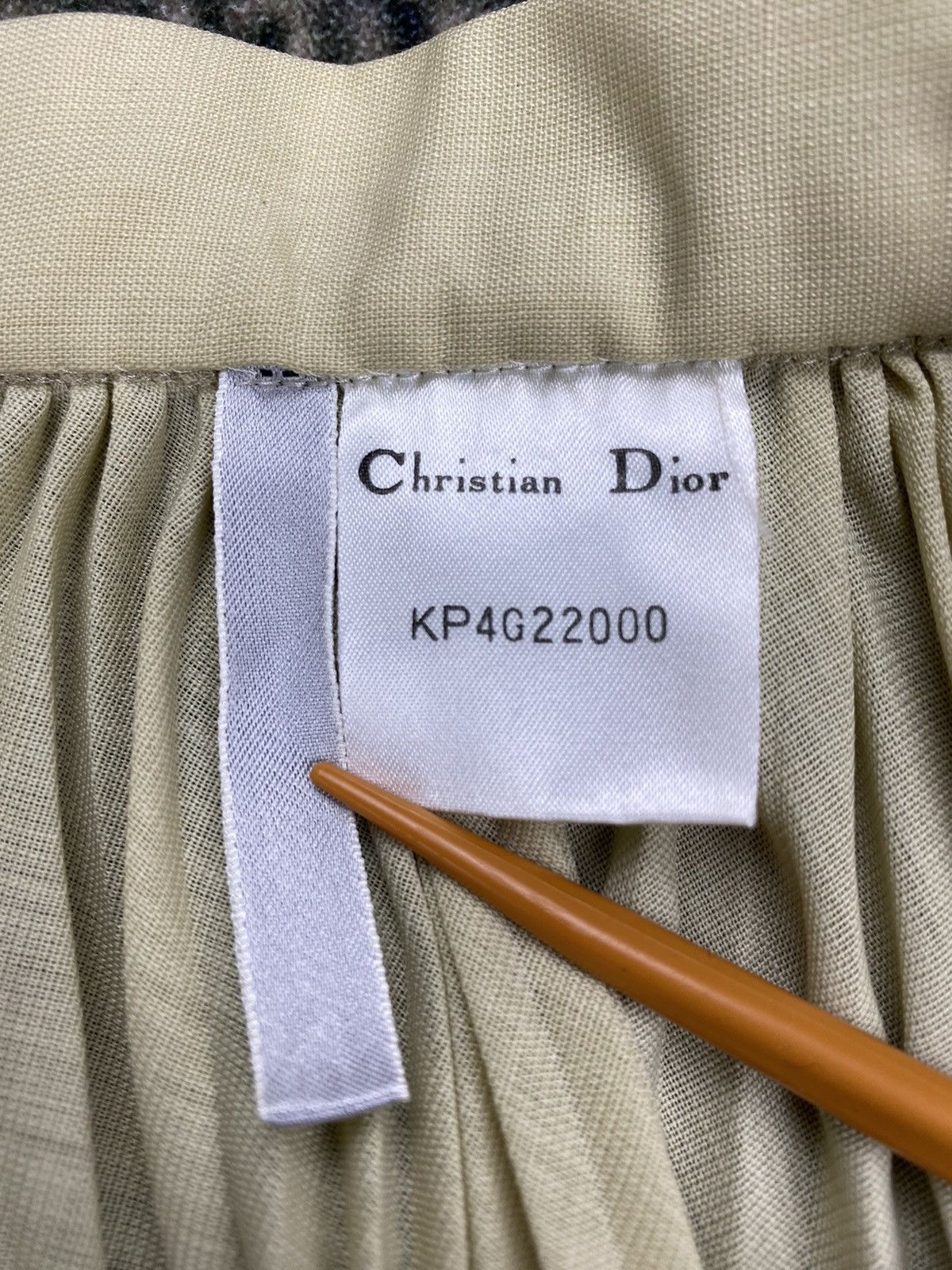 Dior 🔥RARE🔥 Vintage 1980’s CHRISTIAN DIOR Pleated Khaki Skirt Size 26" / US 2 / IT 38 - 7 Thumbnail