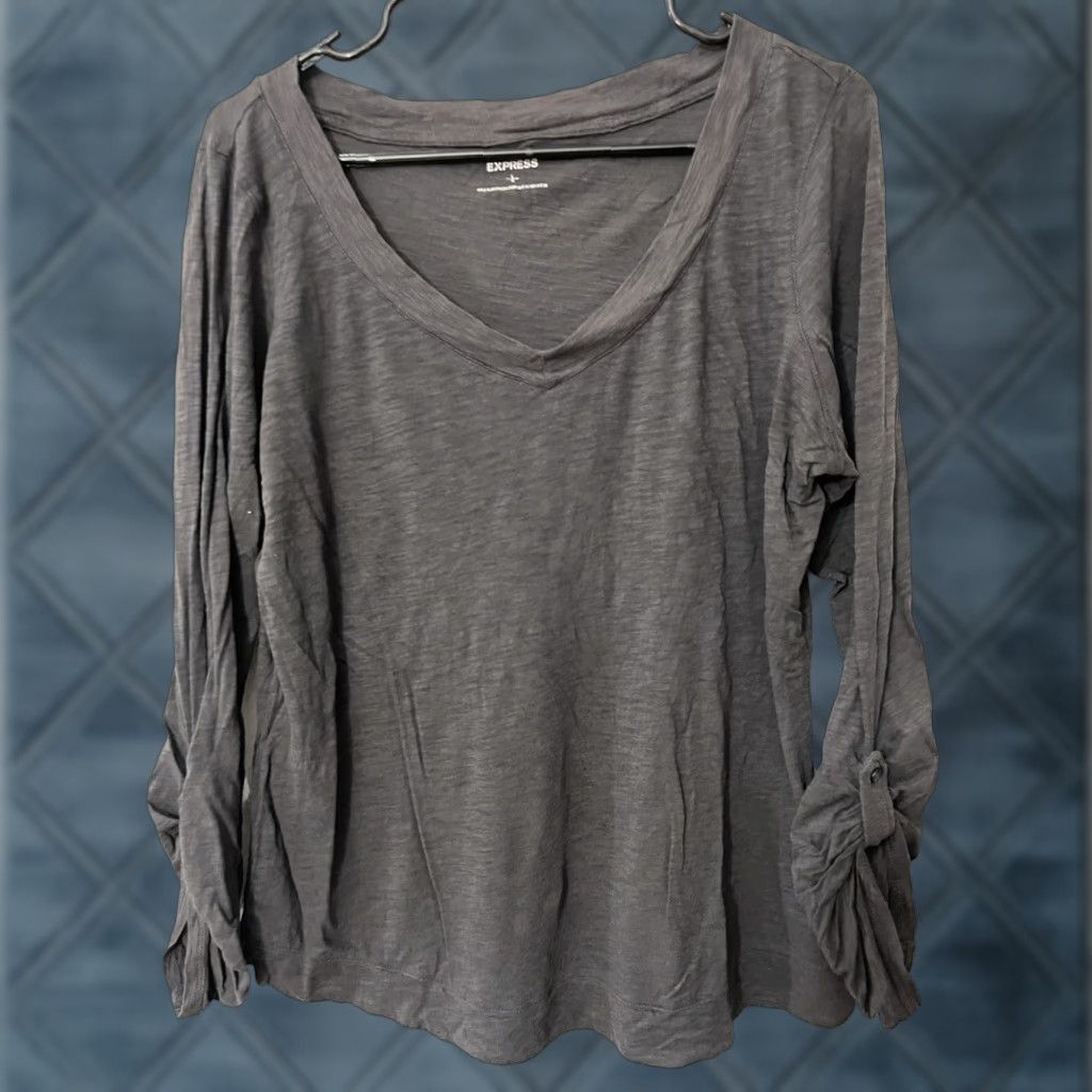 Express Express Sweater Women Large Charcoal Gray Long Sleeve V-Neck Pullover Knit Logo Size L / US 10 / IT 46 - 1 Thumbnail