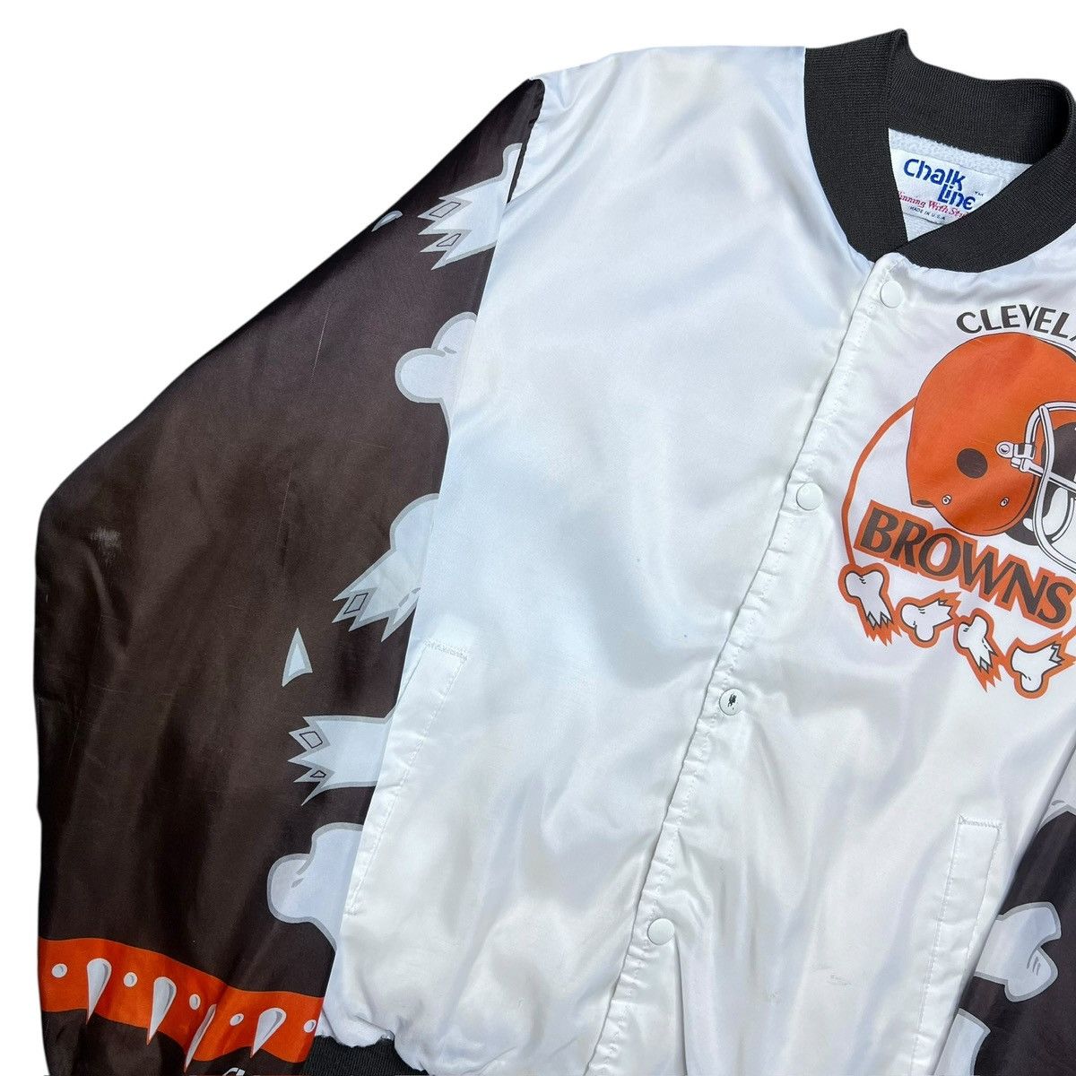 Chalk Line 90s NFL Cleveland Browns Dawgs Chalk Line Fanimation Jacket Size US L / EU 52-54 / 3 - 22 Thumbnail