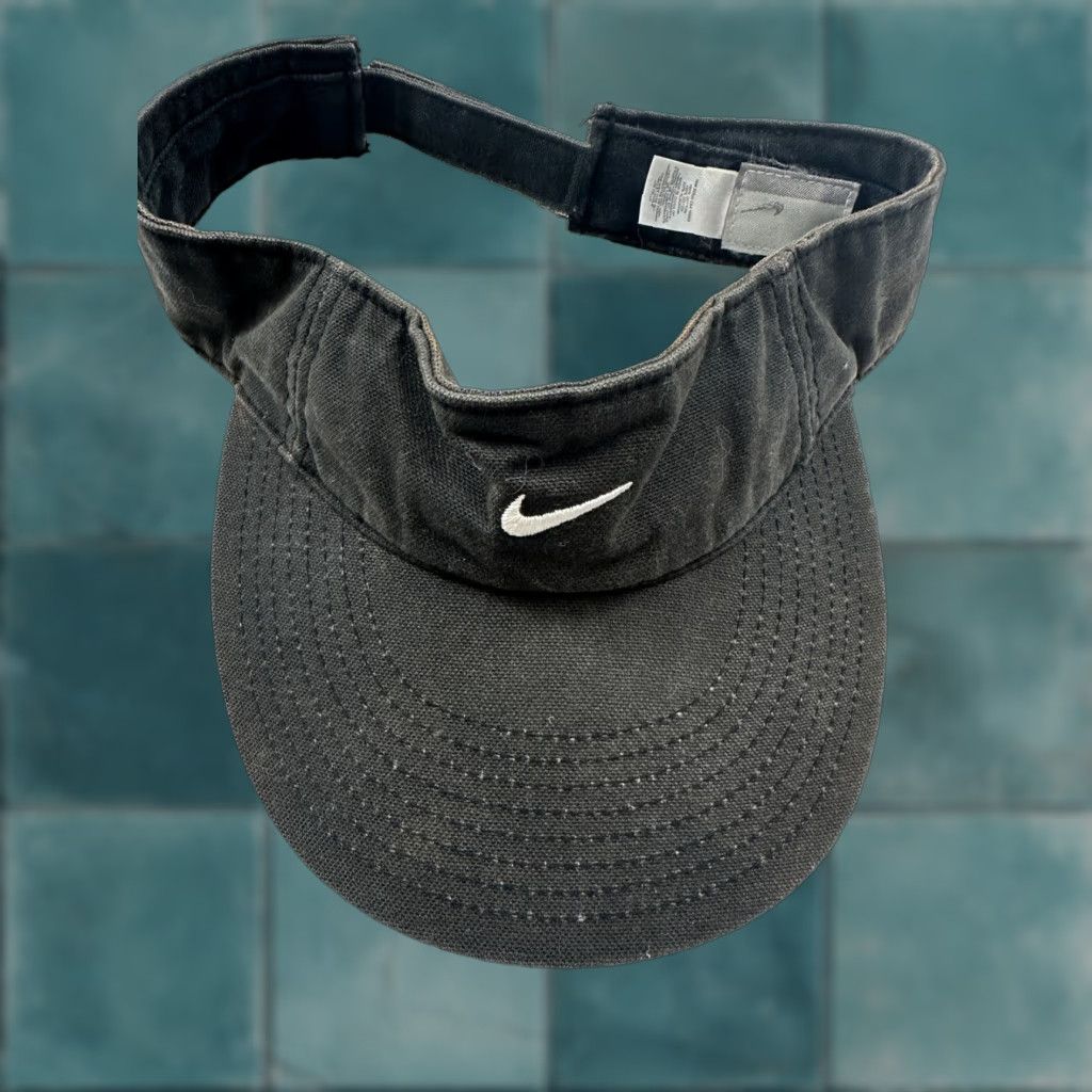 Nike VINTAGE Nike Visor Hat Mens One Size Cap Black Strapback Gray Tag Size ONE SIZE - 1 Thumbnail